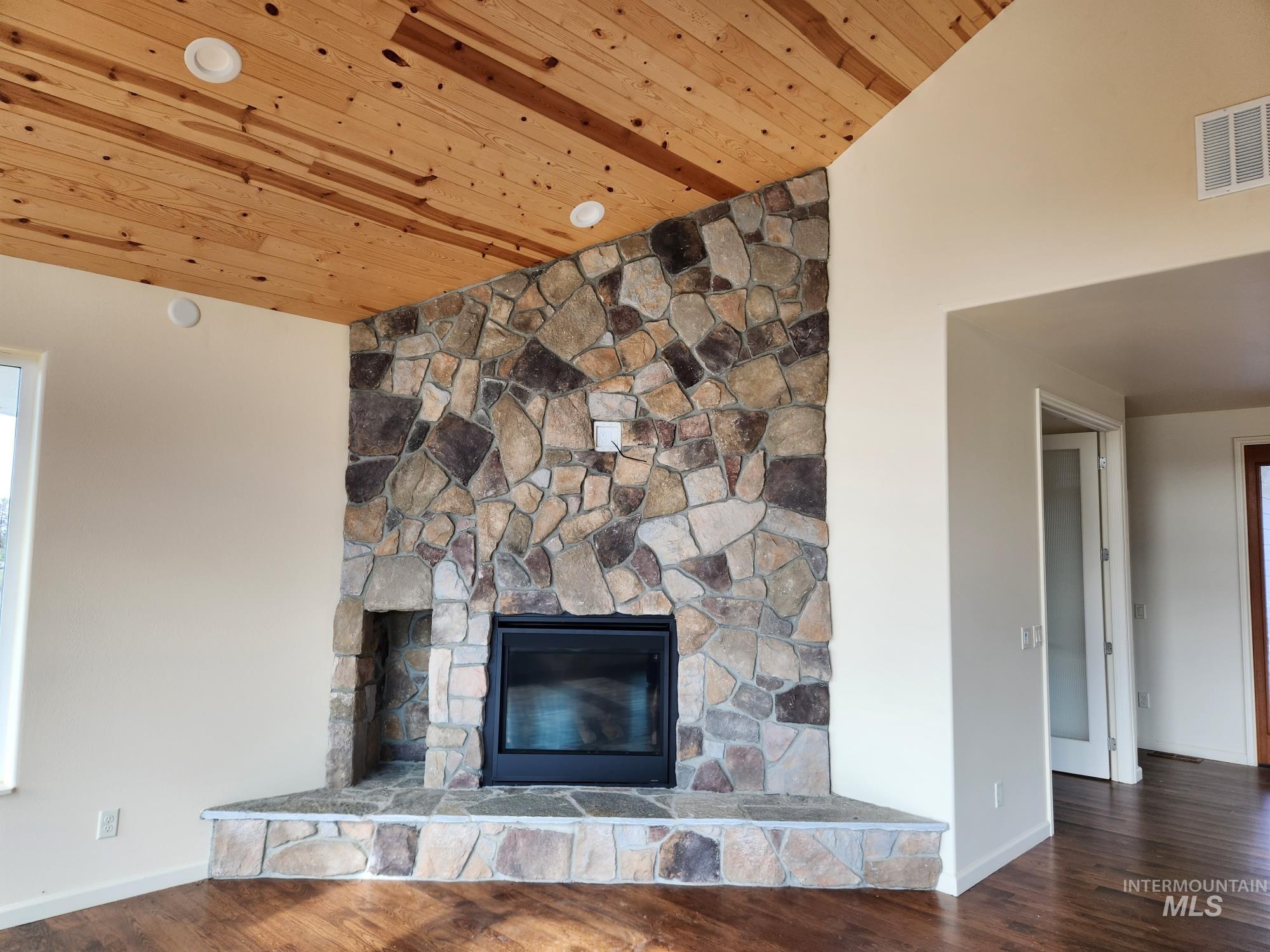 109 Austin Lane, Kamiah, Idaho 83536, 2 Bedrooms, 2 Bathrooms, Residential For Sale, Price $799,000, 98869083