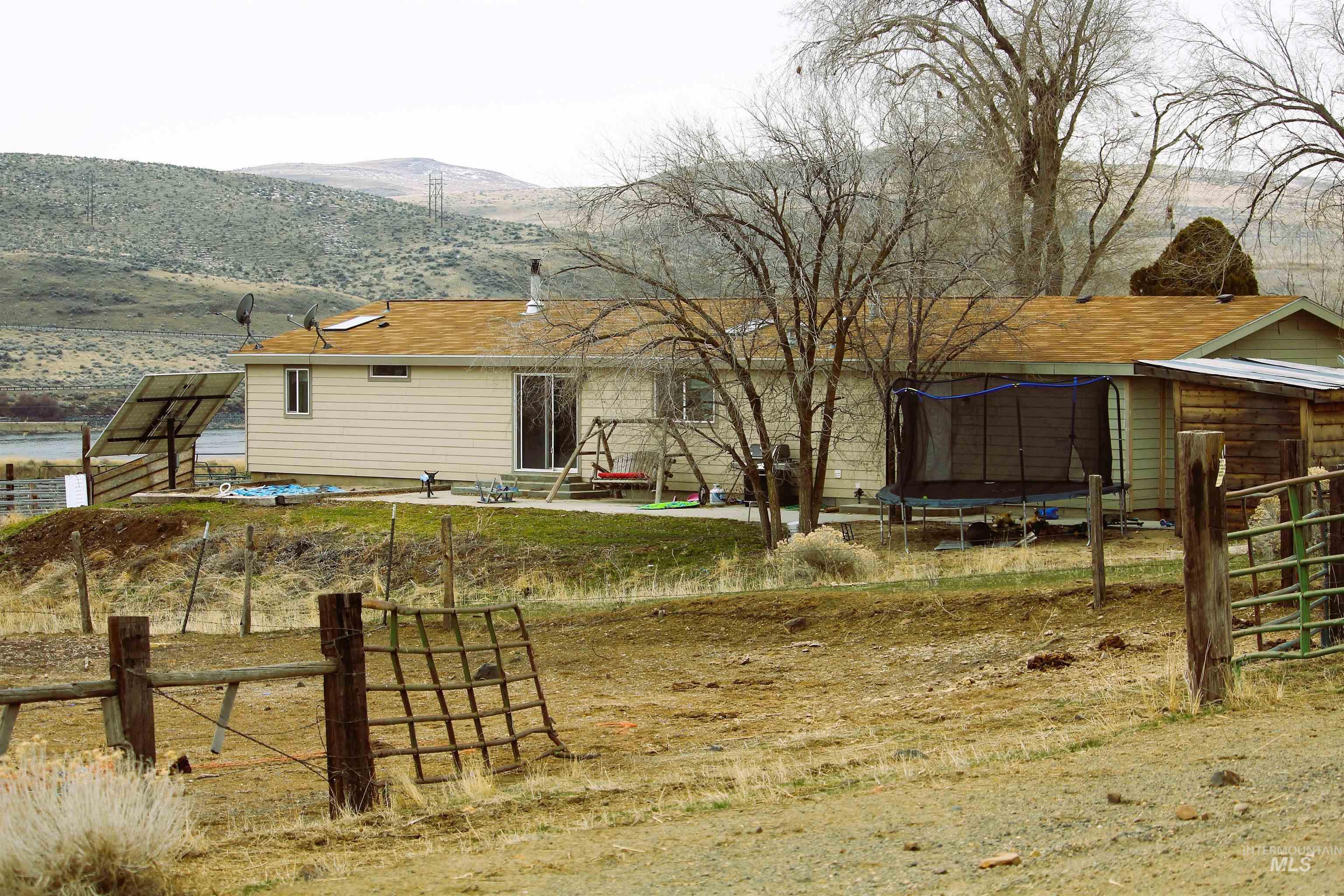 331 Olds Ferry Rd., Weiser, Idaho 83672, 4 Bedrooms, 2 Bathrooms, Residential For Sale, Price $1,400,000, 98873832