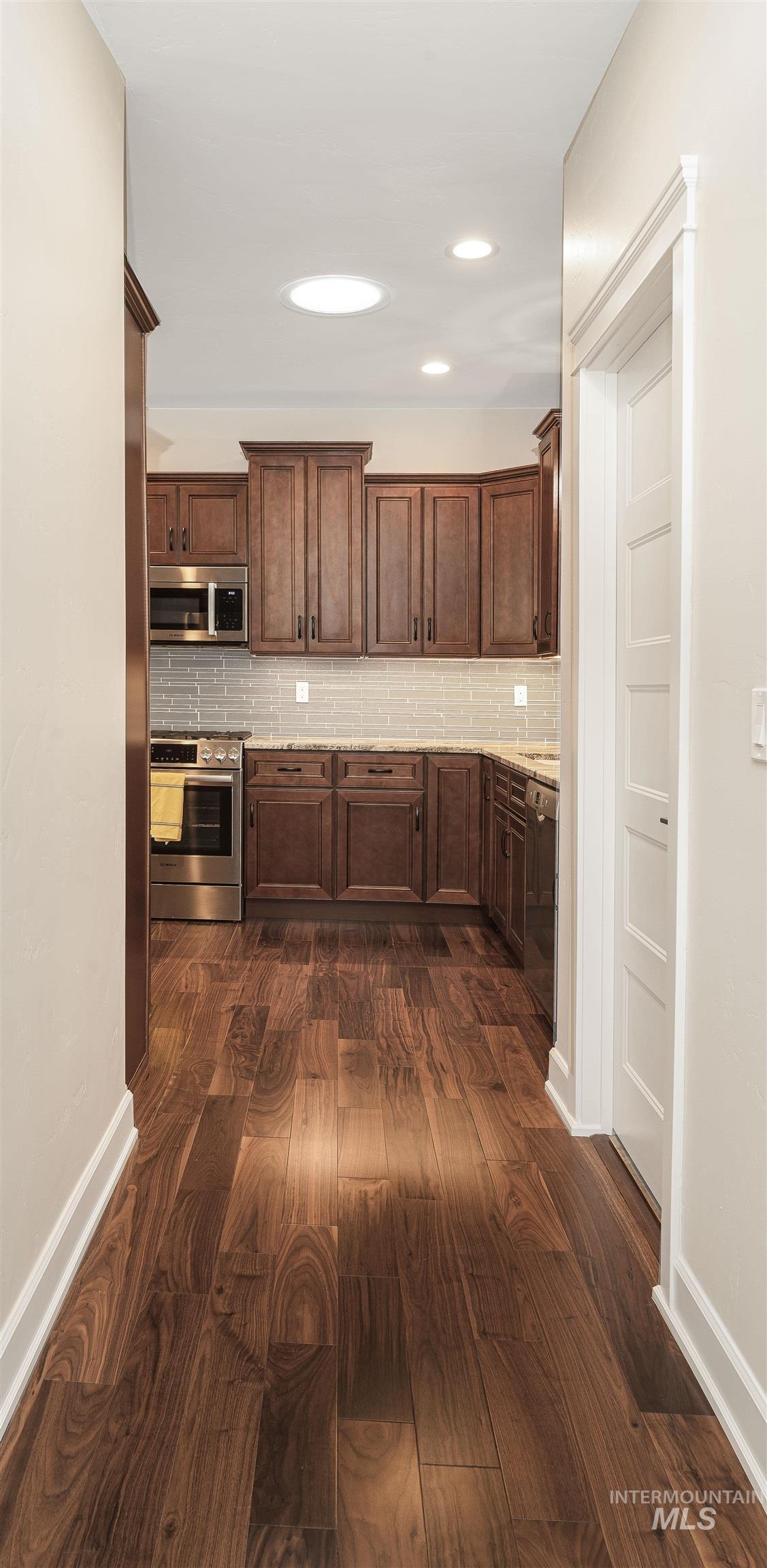 3955 Ridgewater Drive, Lewiston, Idaho 83501, 3 Bedrooms, 2 Bathrooms, Residential For Sale, Price $579,900, 98875409