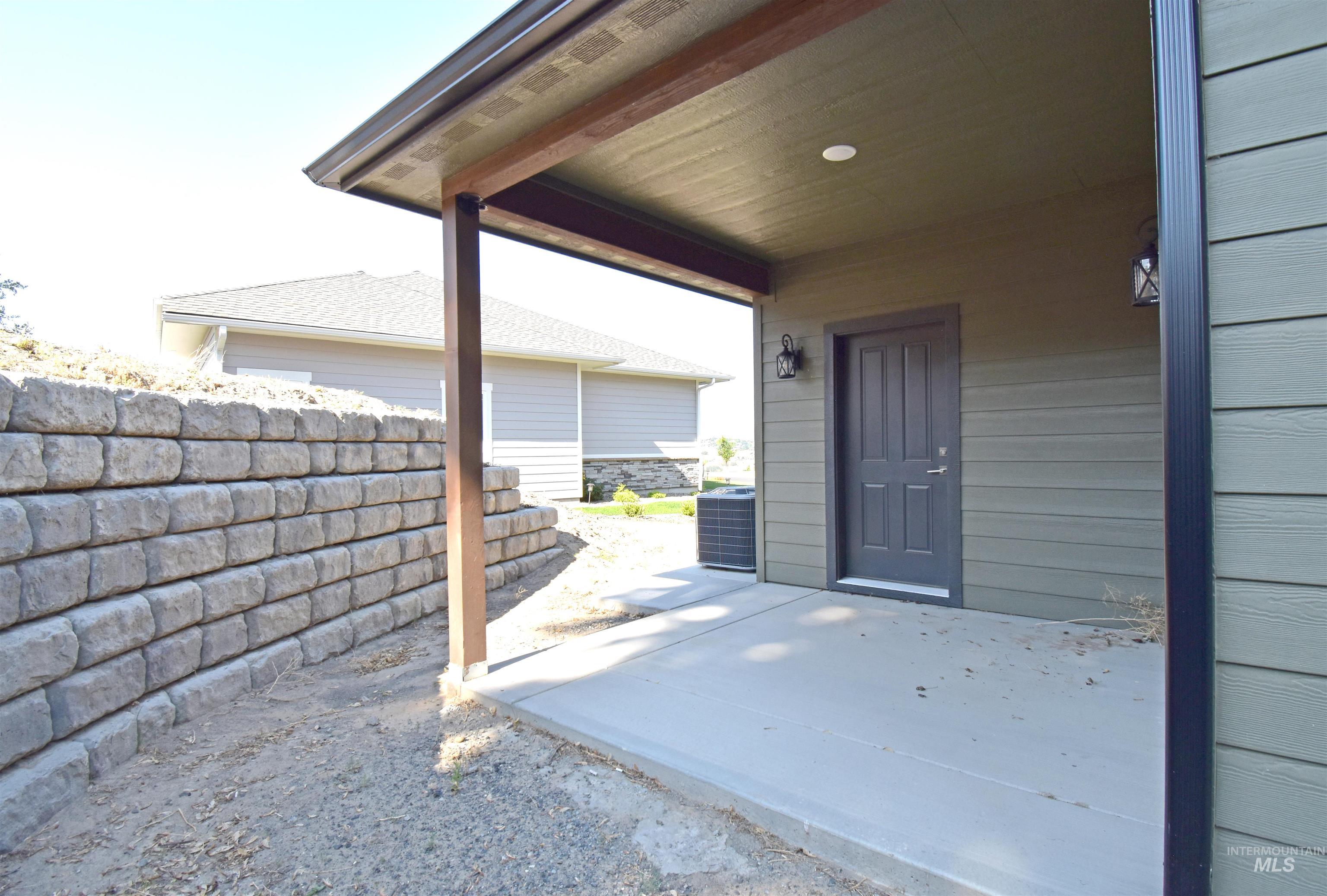 3955 Ridgewater Drive, Lewiston, Idaho 83501, 3 Bedrooms, 2 Bathrooms, Residential For Sale, Price $579,900, 98875409