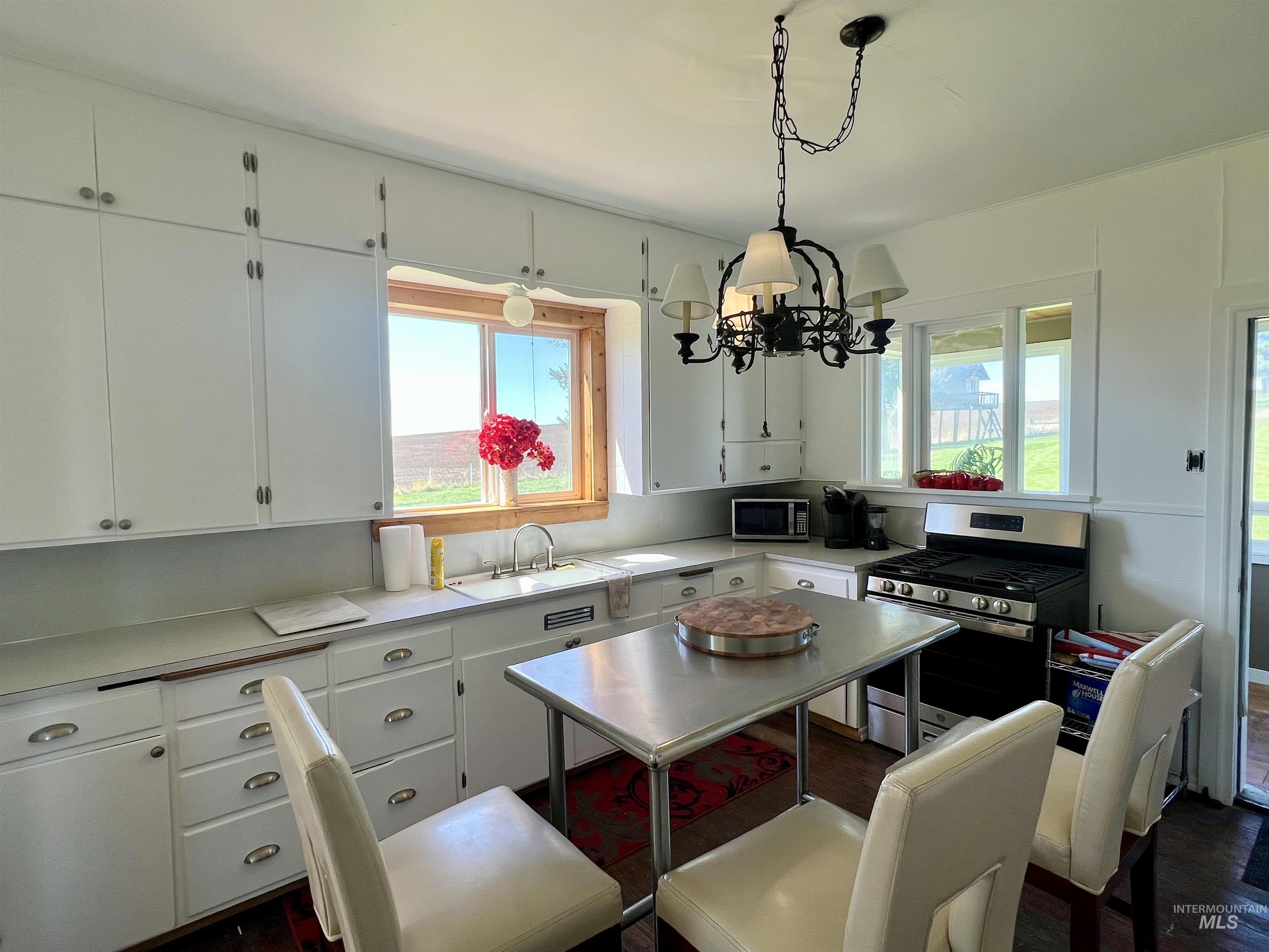 2245 HWY 62, Nezperce, Idaho 83543, 4 Bedrooms, 3 Bathrooms, Residential For Sale, Price $499,000, 98877391