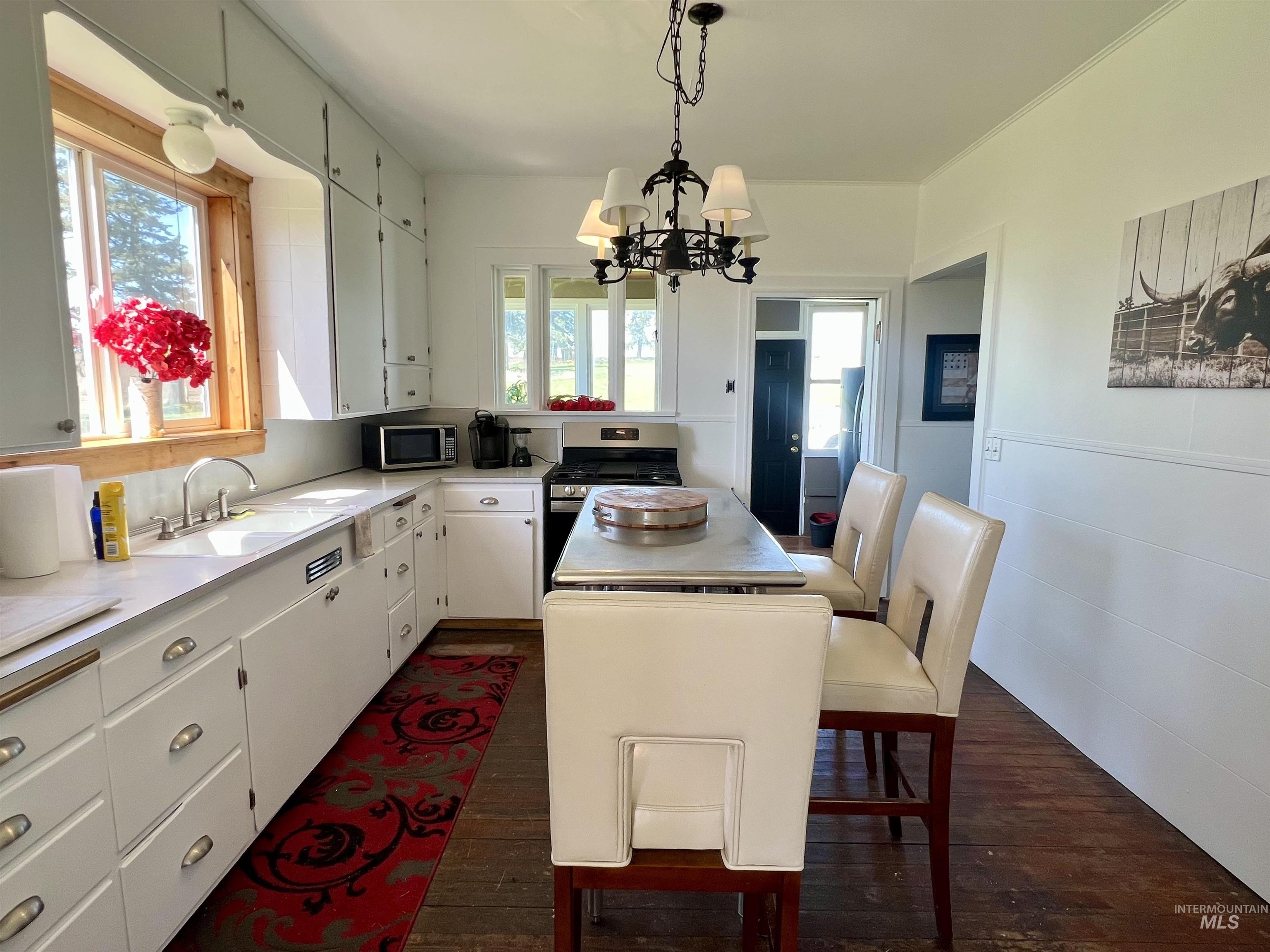 2245 HWY 62, Nezperce, Idaho 83543, 4 Bedrooms, 3 Bathrooms, Residential For Sale, Price $499,000, 98877391