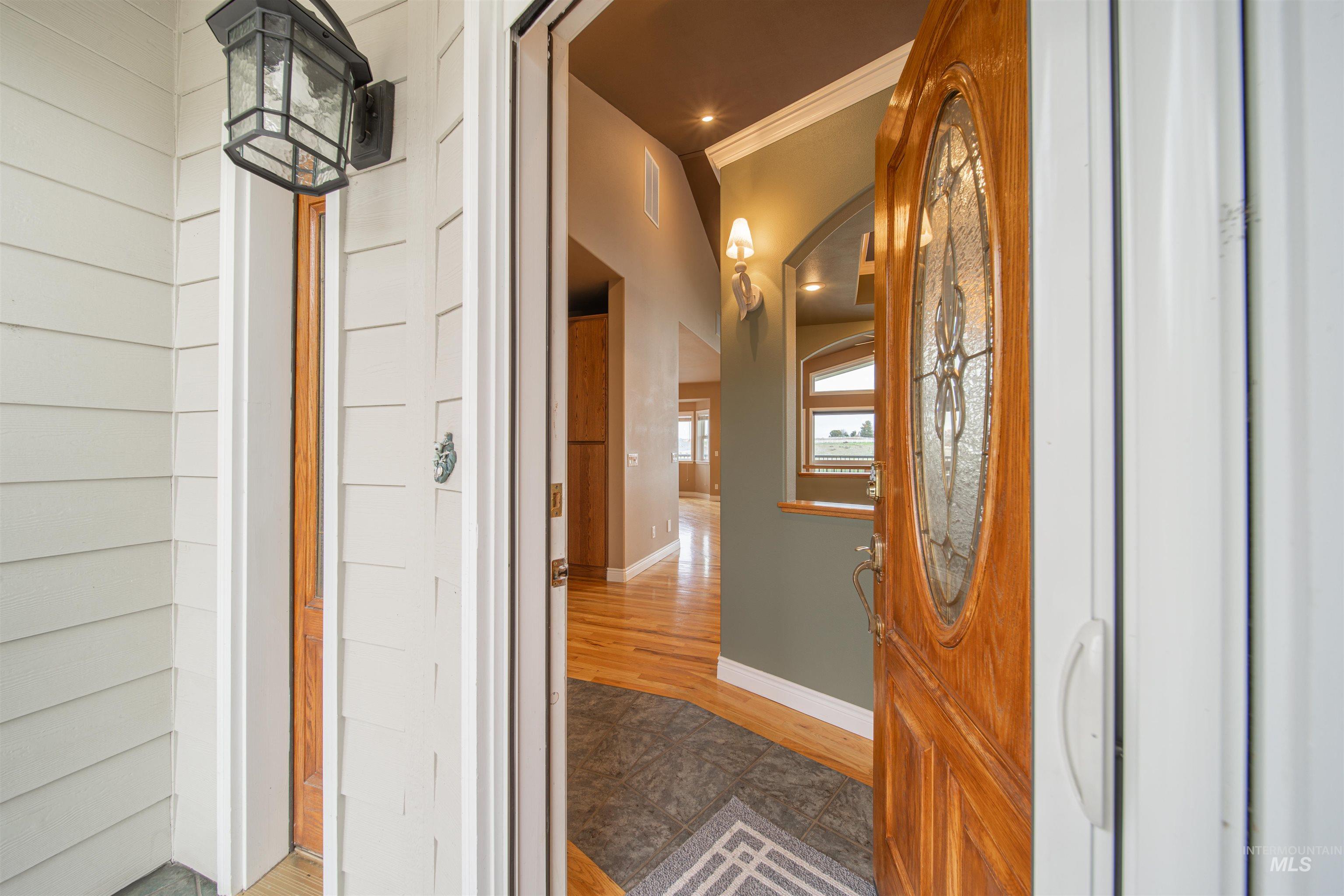 1993 & 1971 10th Ave, Clarkston, Washington 99403, 5 Bedrooms, 3.5 Bathrooms, Residential For Sale, Price $910,000, 98882172