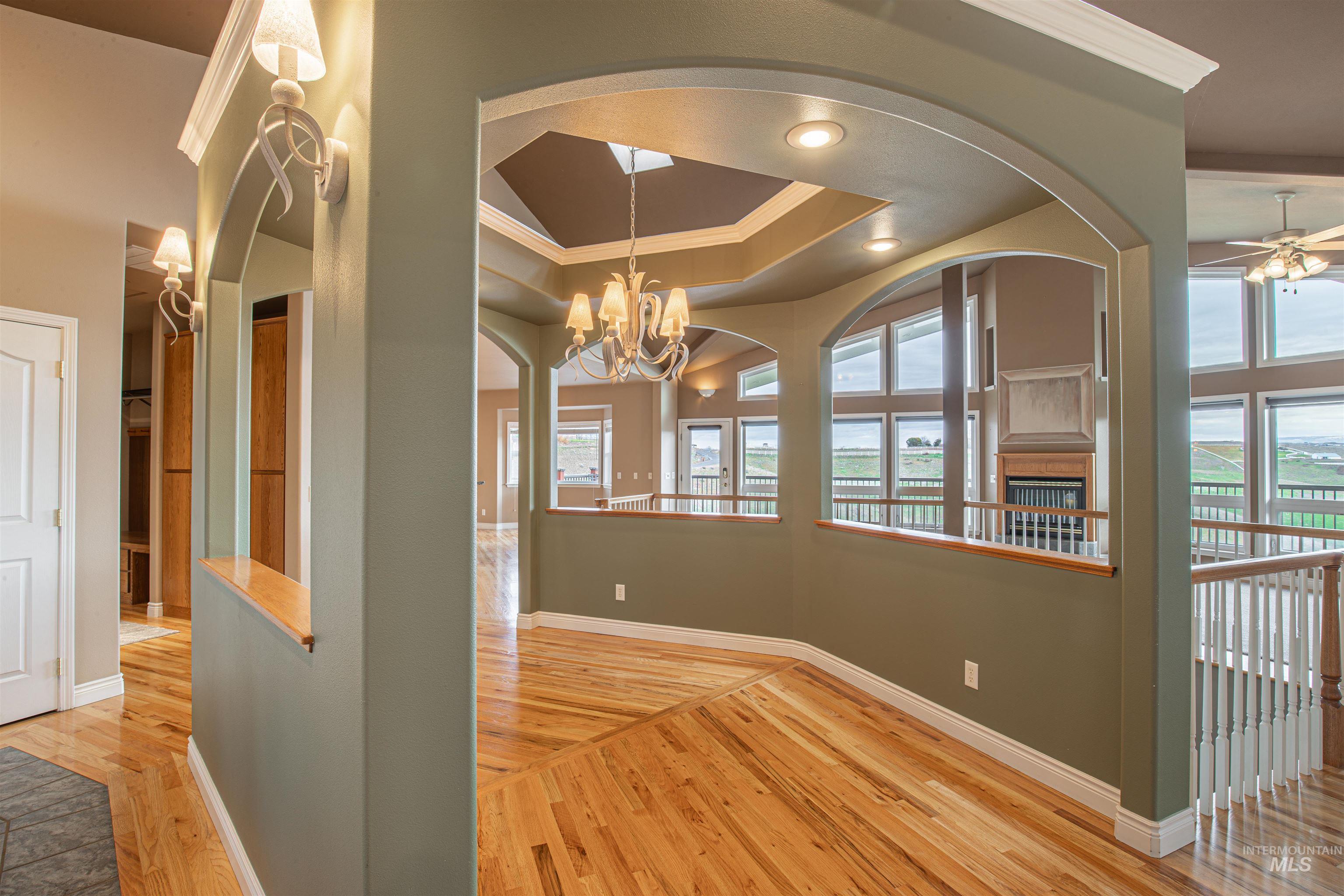 1993 & 1971 10th Ave, Clarkston, Washington 99403, 5 Bedrooms, 3.5 Bathrooms, Residential For Sale, Price $910,000, 98882172
