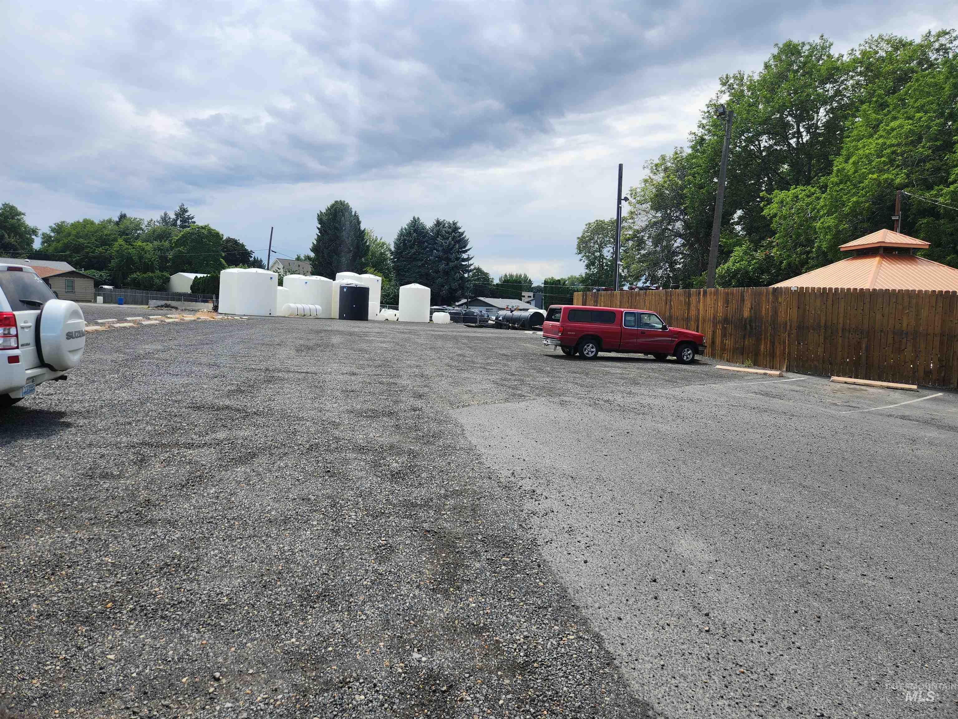 416 Thain Rd., Lewiston, Idaho 83501, Business/Commercial For Sale, Price $999,999, 98882340