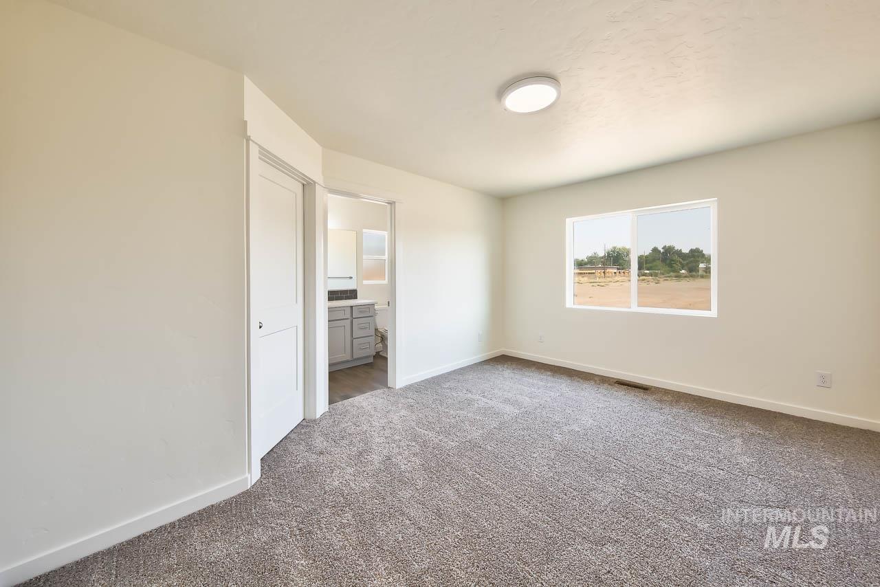 1100 W 10th Street, Weiser, Idaho 83672-0000, 3 Bedrooms, 2 Bathrooms, Residential For Sale, Price $354,150, 98882603