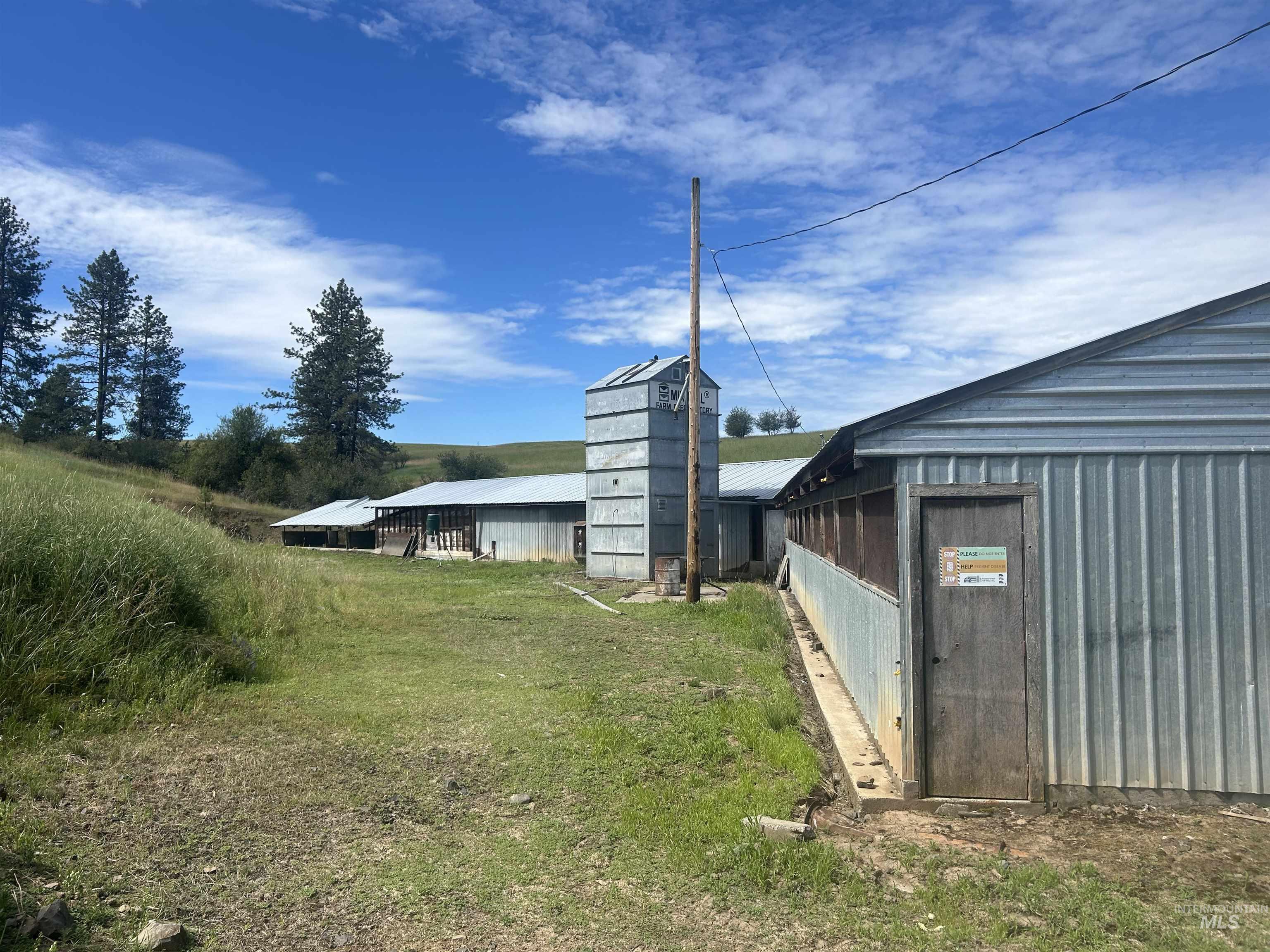 698 Leitch Creek Rd, Kooskia, Idaho 83539, 2 Bedrooms, 1 Bathroom, Residential For Sale, Price $595,000, 98883001