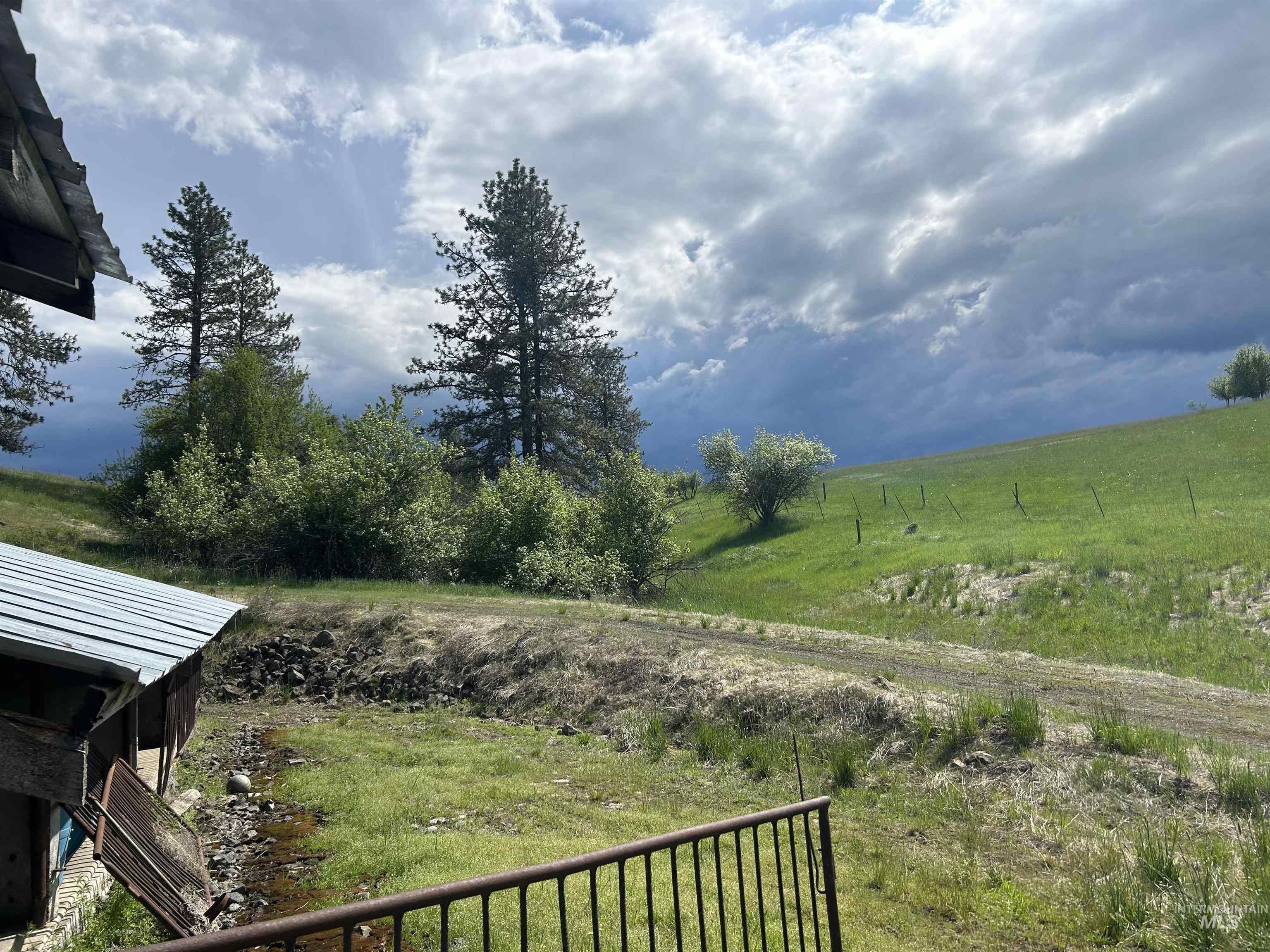 698 Leitch Creek Rd, Kooskia, Idaho 83539, 2 Bedrooms, 1 Bathroom, Residential For Sale, Price $595,000, 98883001