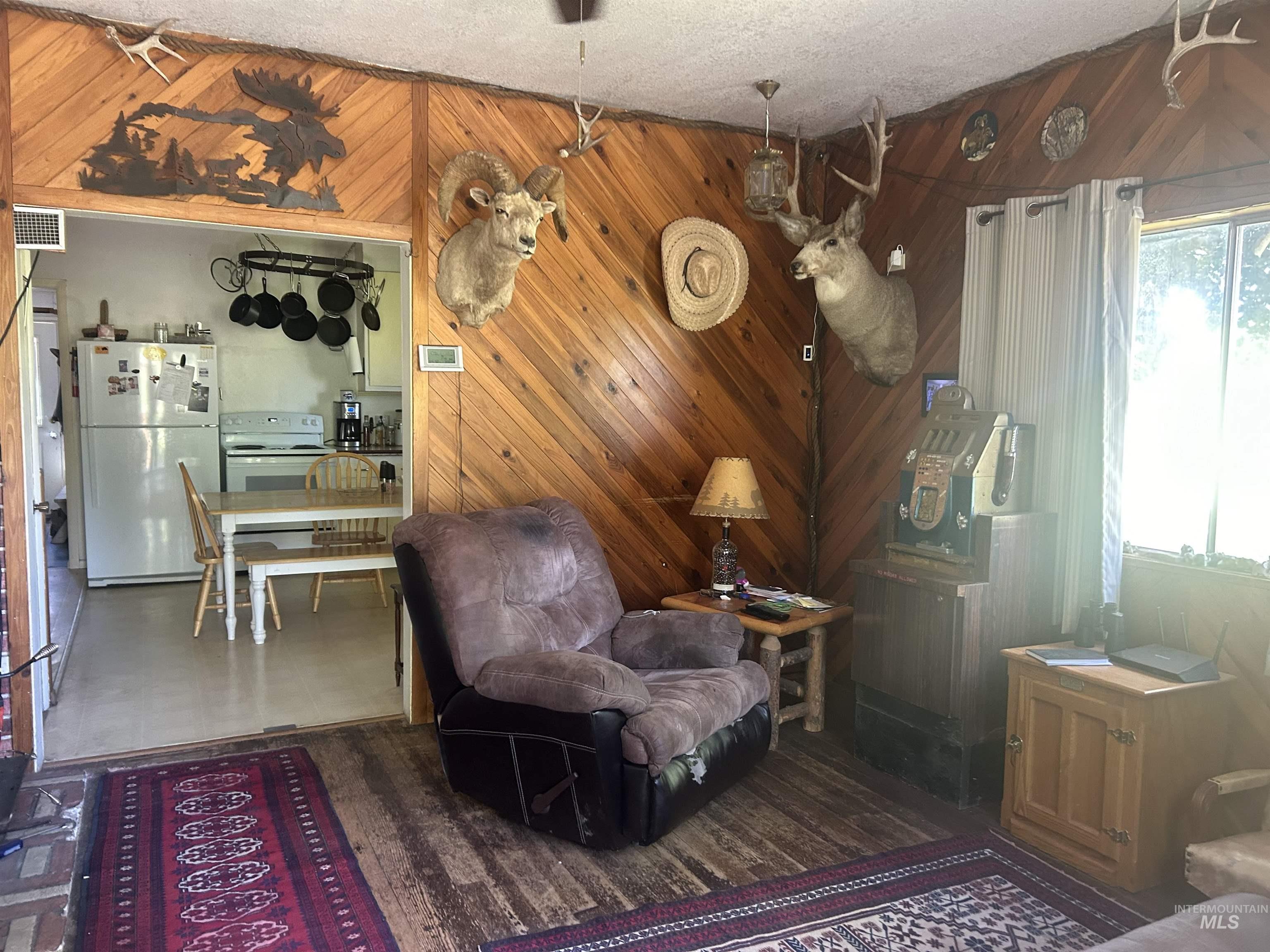 698 Leitch Creek Rd, Kooskia, Idaho 83539, 2 Bedrooms, 1 Bathroom, Residential For Sale, Price $595,000, 98883001