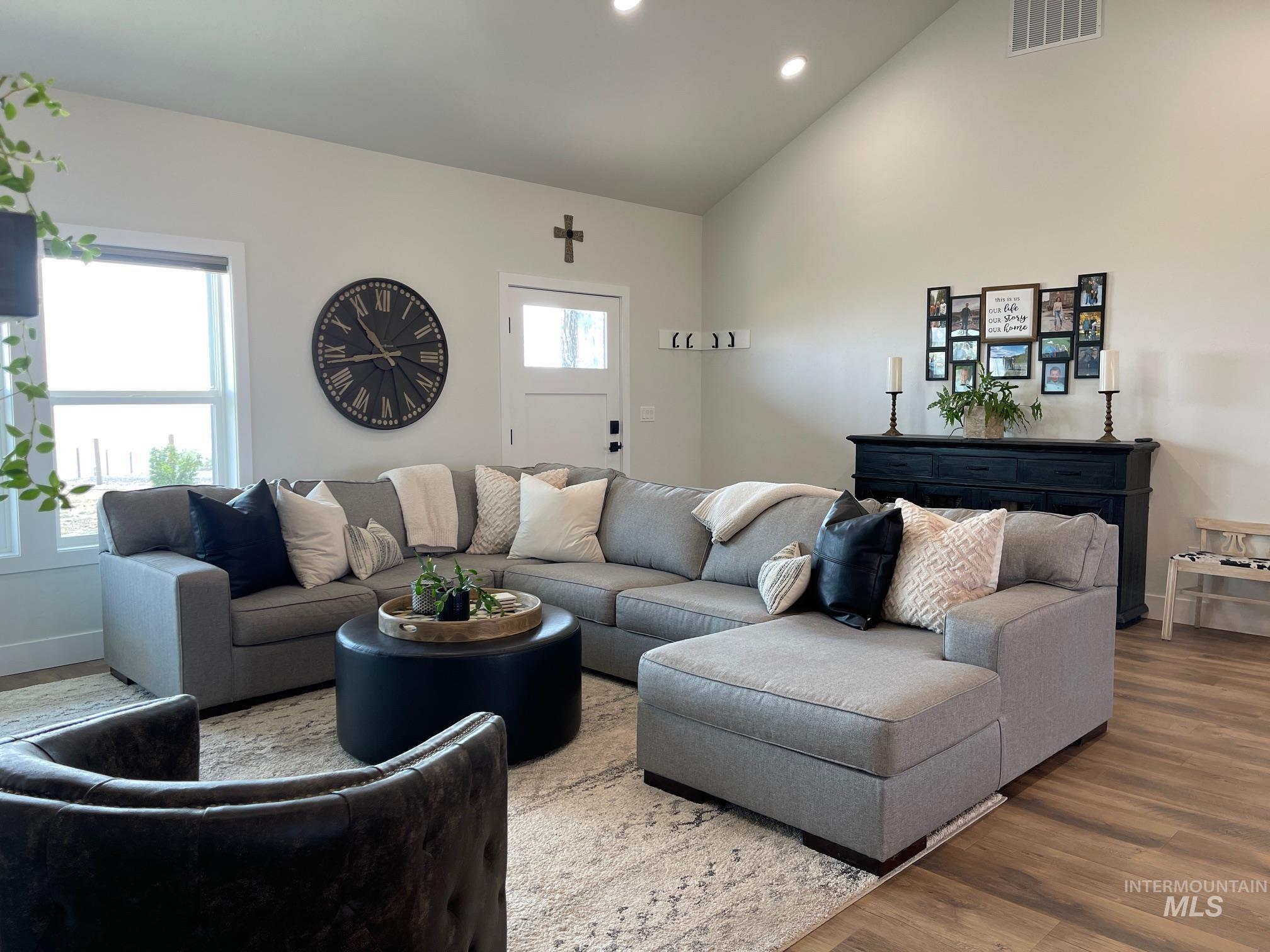 371 Dewey Saddle Road, Grangeville, Idaho 83530, 3 Bedrooms, 2 Bathrooms, Residential For Sale, Price $669,000, 98883837