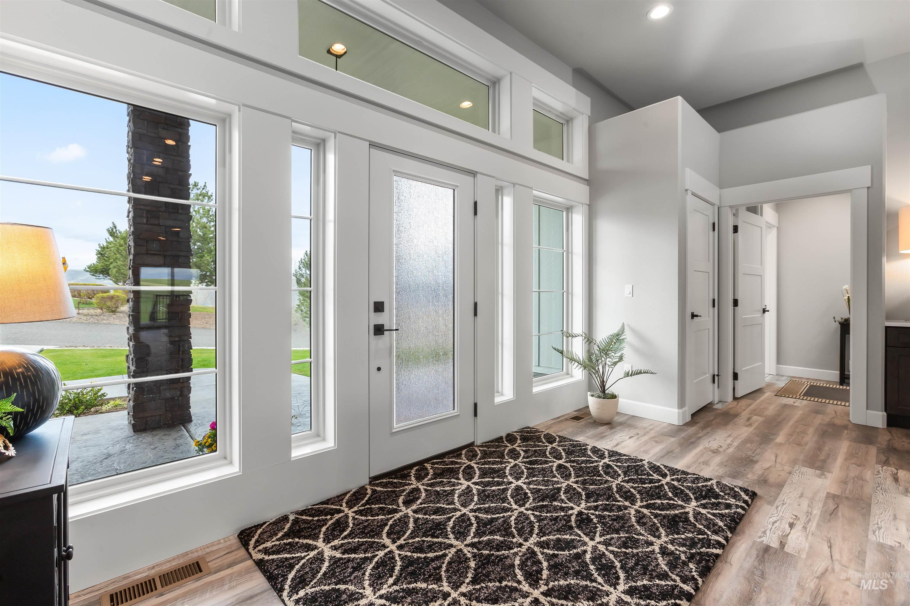 2968 Dove Dr, Clarkston, Washington 99403, 4 Bedrooms, 2.5 Bathrooms, Residential For Sale, Price $885,000, 98883890