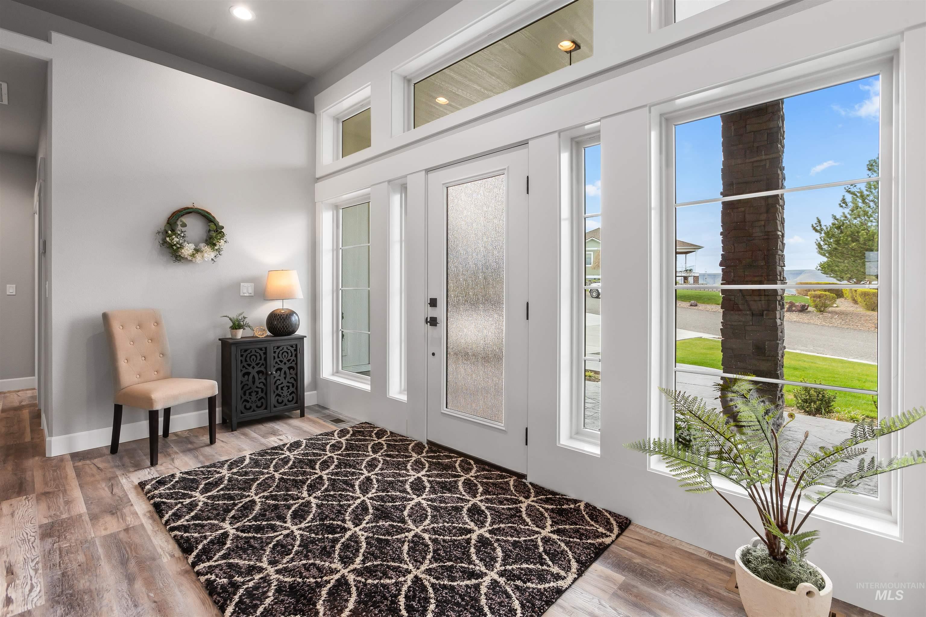 2968 Dove Dr, Clarkston, Washington 99403, 4 Bedrooms, 2.5 Bathrooms, Residential For Sale, Price $885,000, 98883890