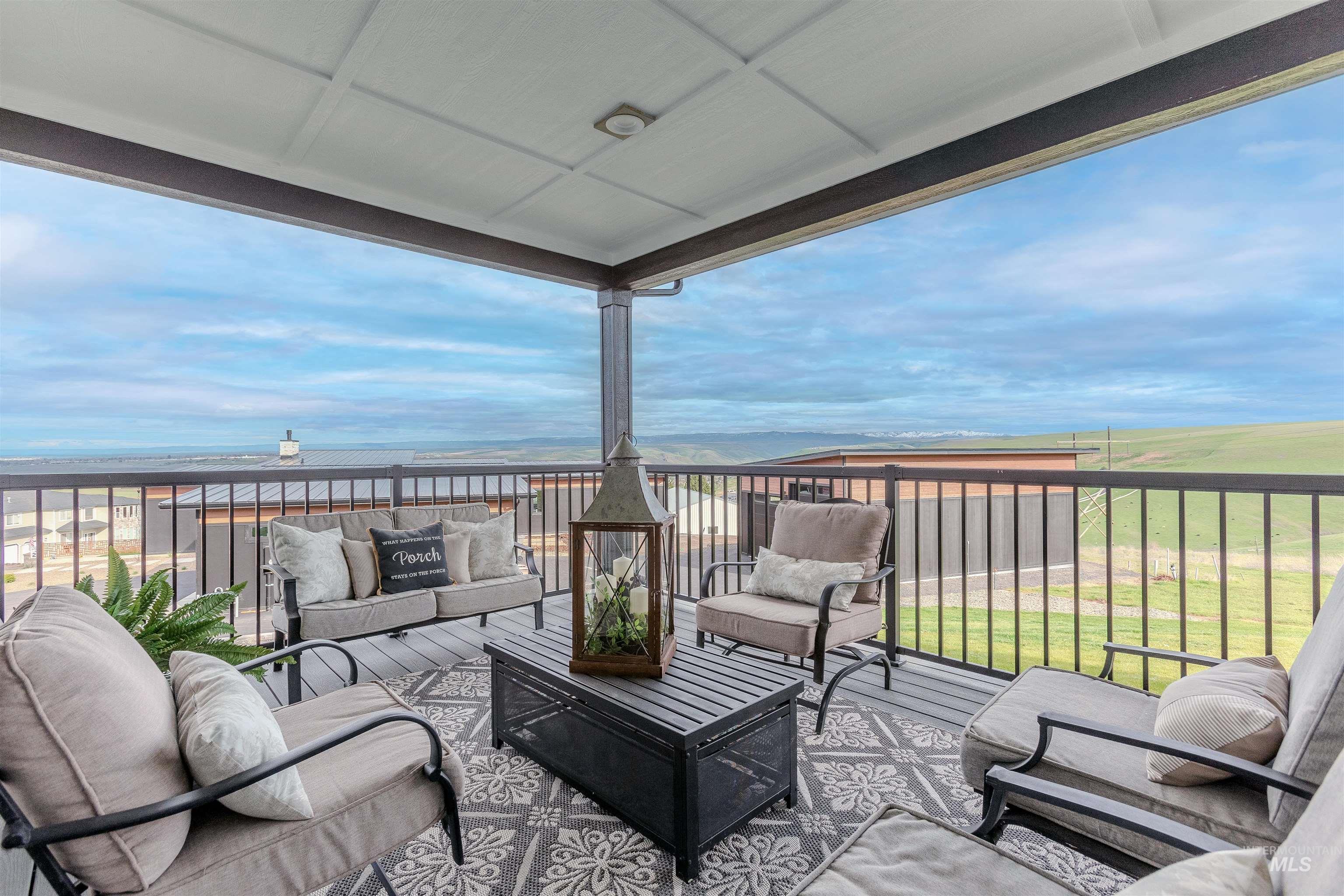 2968 Dove Dr, Clarkston, Washington 99403, 4 Bedrooms, 2.5 Bathrooms, Residential For Sale, Price $885,000, 98883890