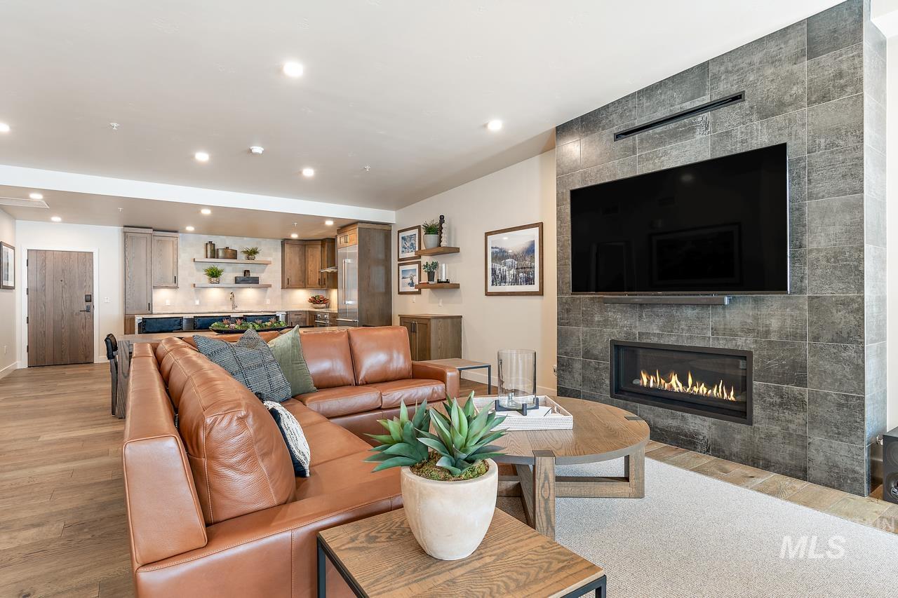 740 Village Drive, Donnelly, Idaho 83615, 1 Bedroom, 2 Bathrooms, Residential For Sale, Price $1,849,000, 98884446