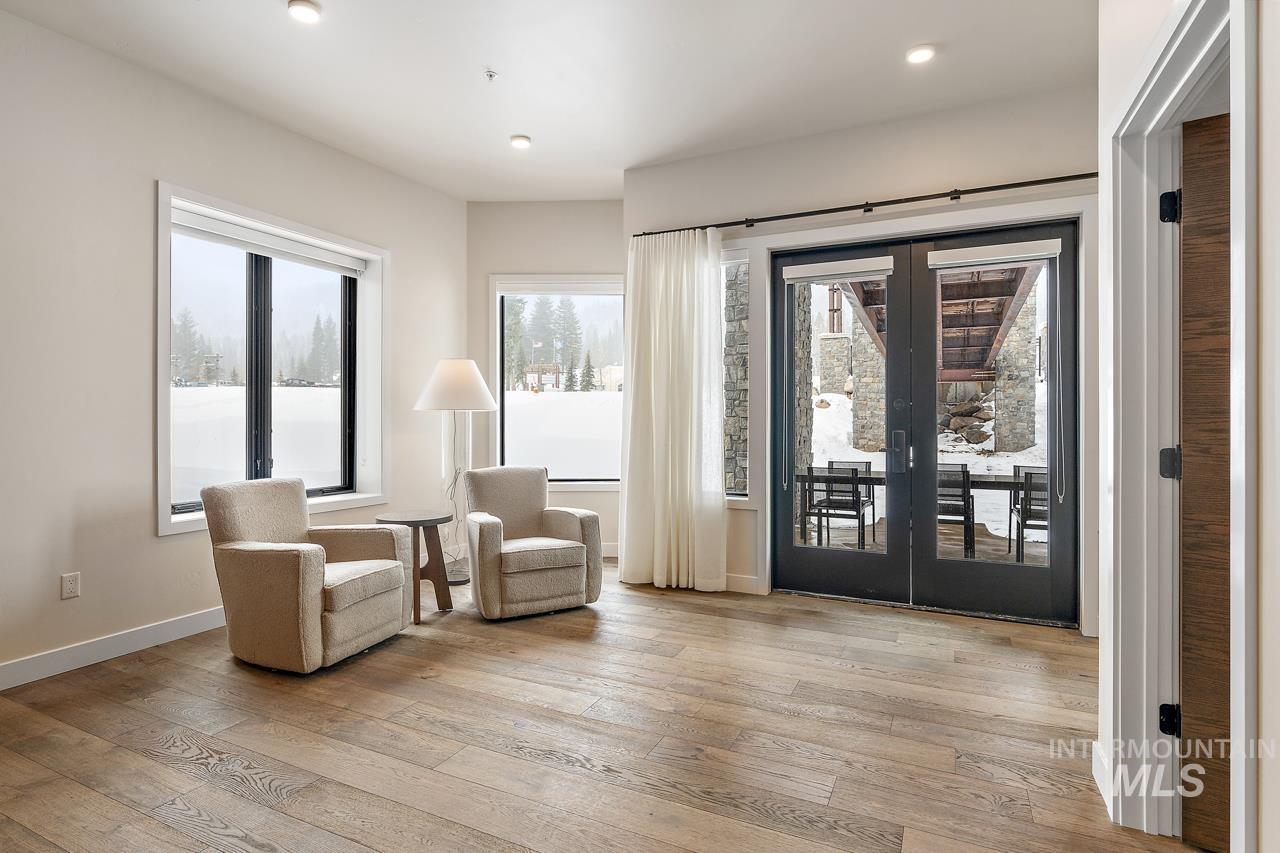 740 Village Drive, Donnelly, Idaho 83615, 1 Bedroom, 2 Bathrooms, Residential For Sale, Price $1,849,000, 98884446