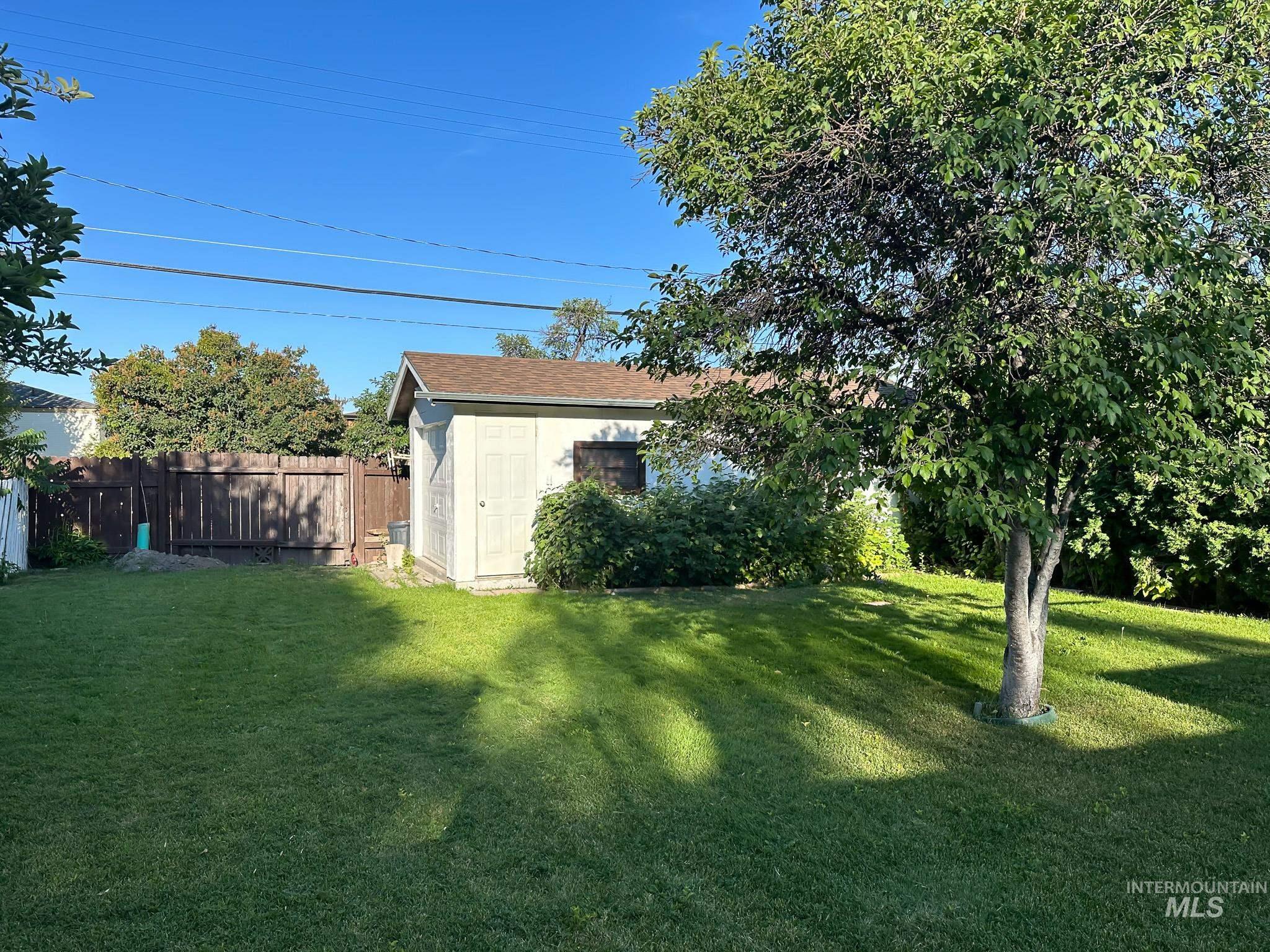 2011 Oakley Ave, Burley, Idaho 83318, 4 Bedrooms, 2 Bathrooms, Residential For Sale, Price $339,000,MLS 98884601