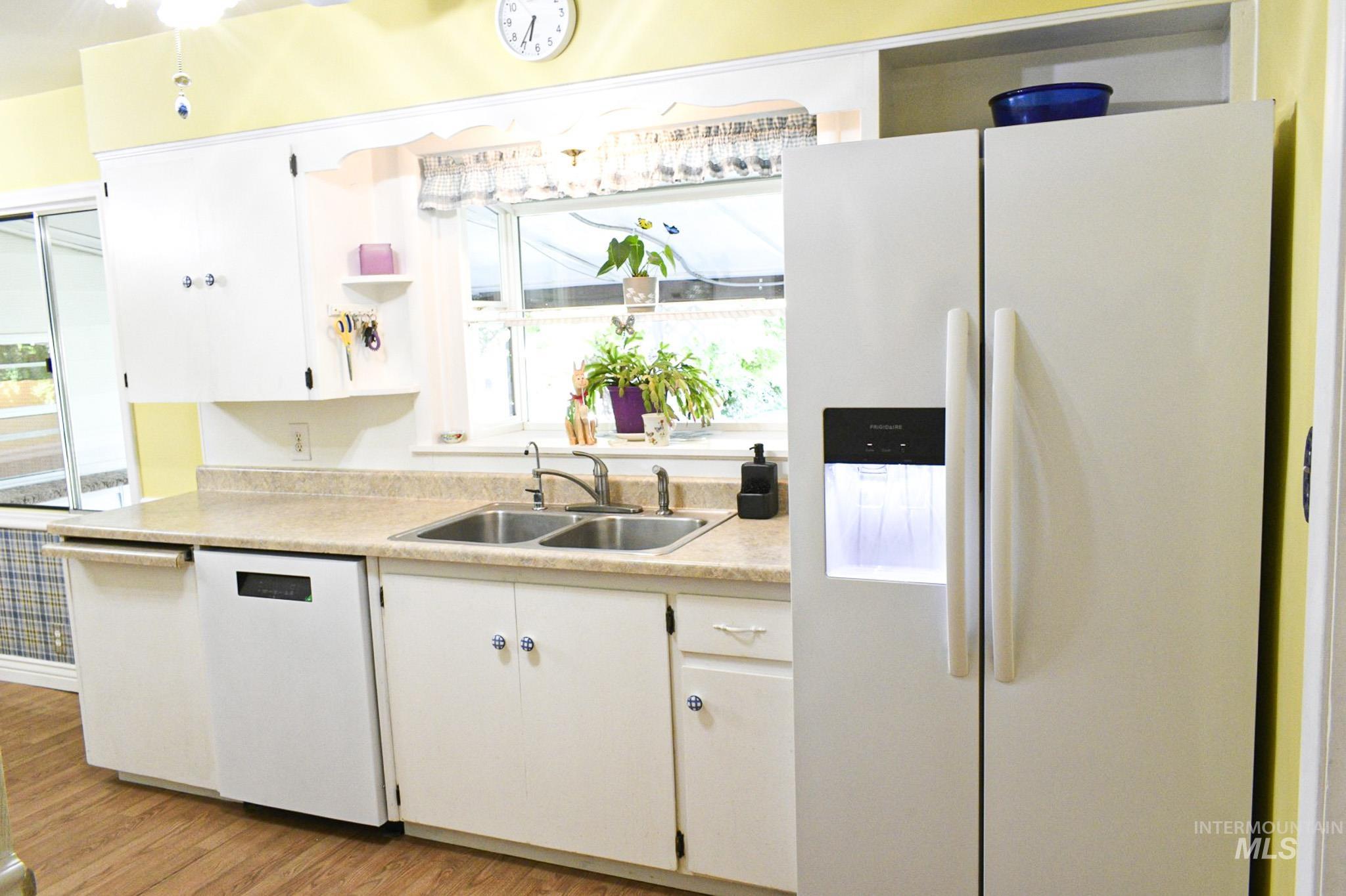 2011 Oakley Ave, Burley, Idaho 83318, 4 Bedrooms, 2 Bathrooms, Residential For Sale, Price $339,000,MLS 98884601