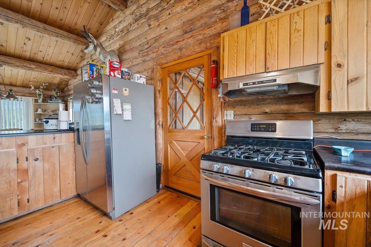 982 E 2700 S, Hagerman, Idaho 83332, 2 Bedrooms, 2 Bathrooms, Residential For Sale, Price $589,000, 98884855