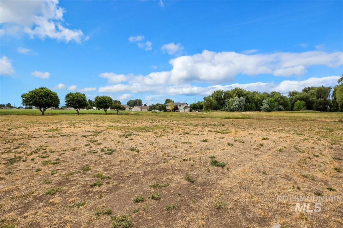982 E 2700 S, Hagerman, Idaho 83332, 2 Bedrooms, 2 Bathrooms, Residential For Sale, Price $589,000, 98884855