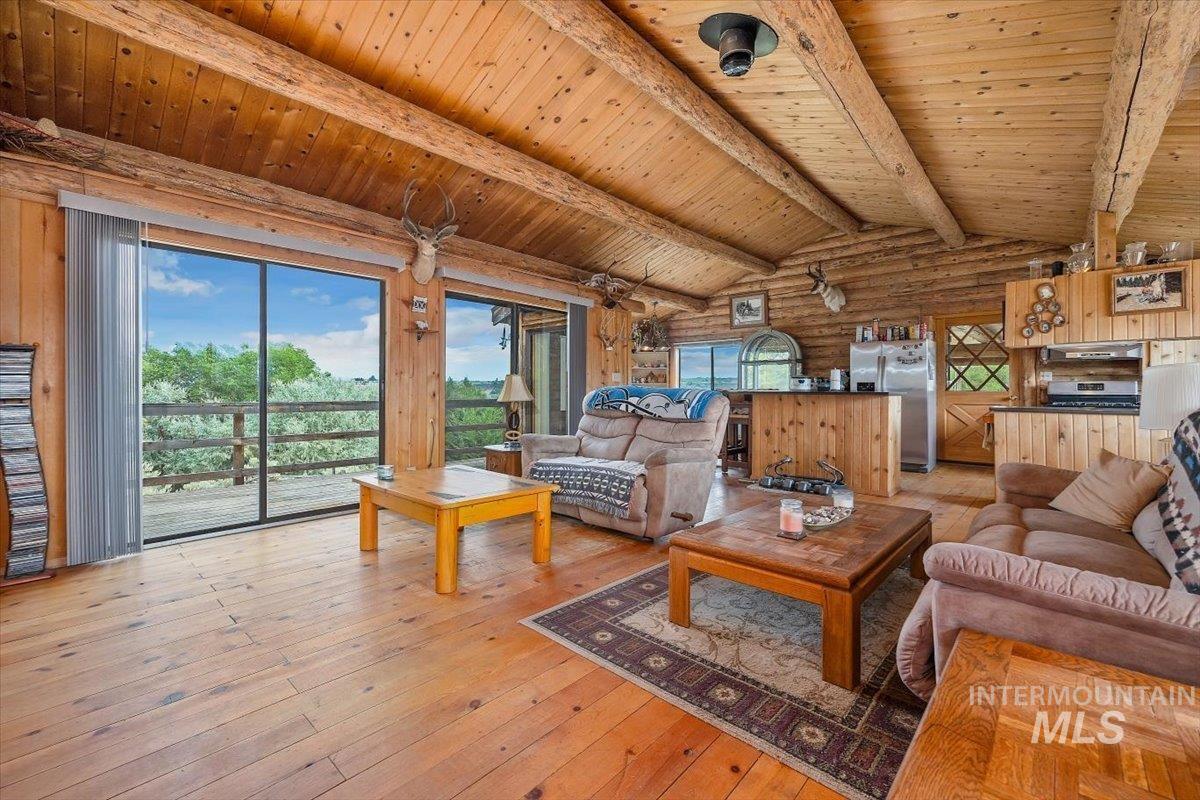 982 E 2700 S, Hagerman, Idaho 83332, 2 Bedrooms, 2 Bathrooms, Residential For Sale, Price $589,000, 98884855