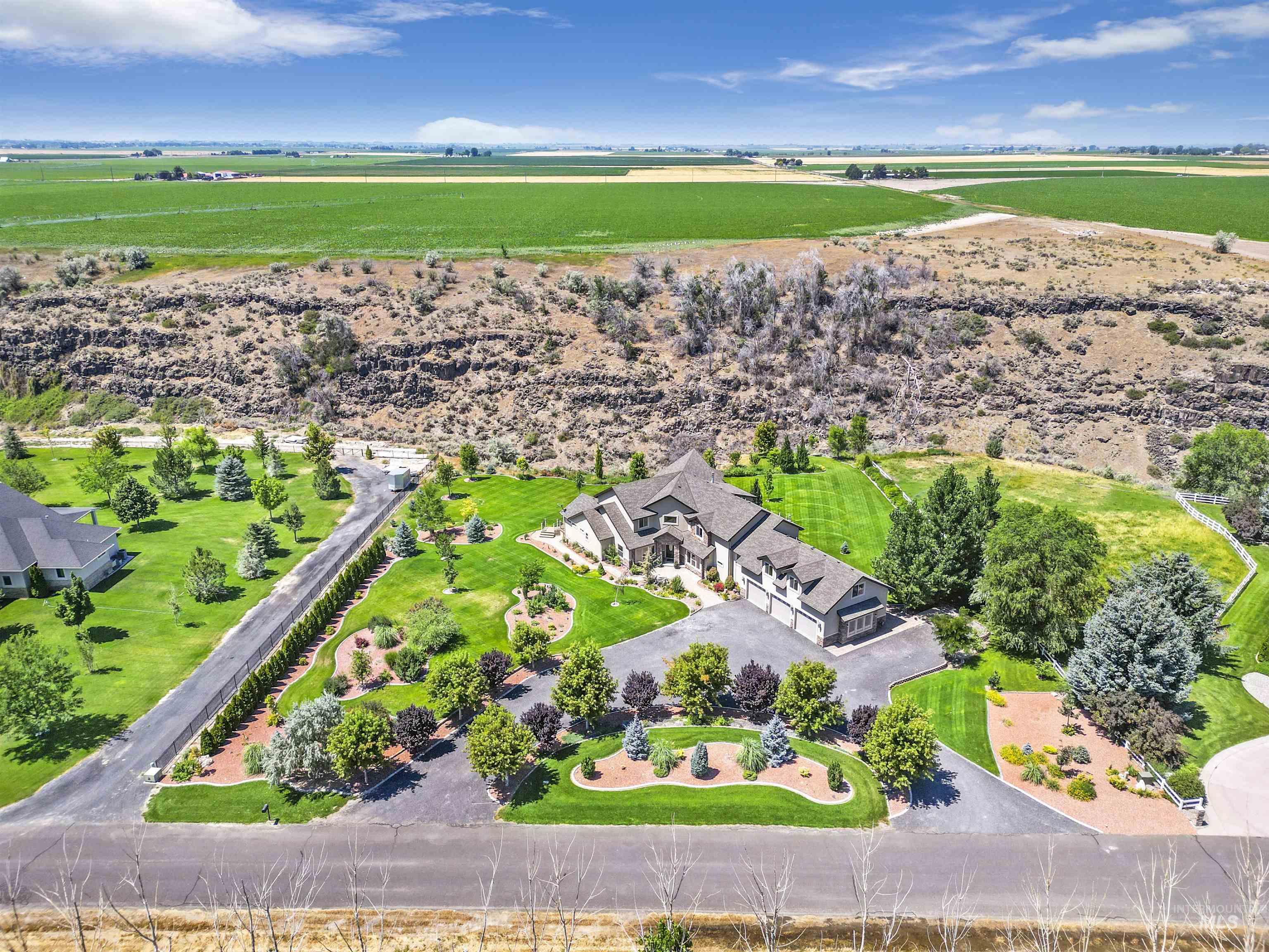 4187 Creek Mesa Dr, Twin Falls, Idaho 83301, 4 Bedrooms, 3.5 Bathrooms, Residential For Sale, Price $2,199,900, 98885372