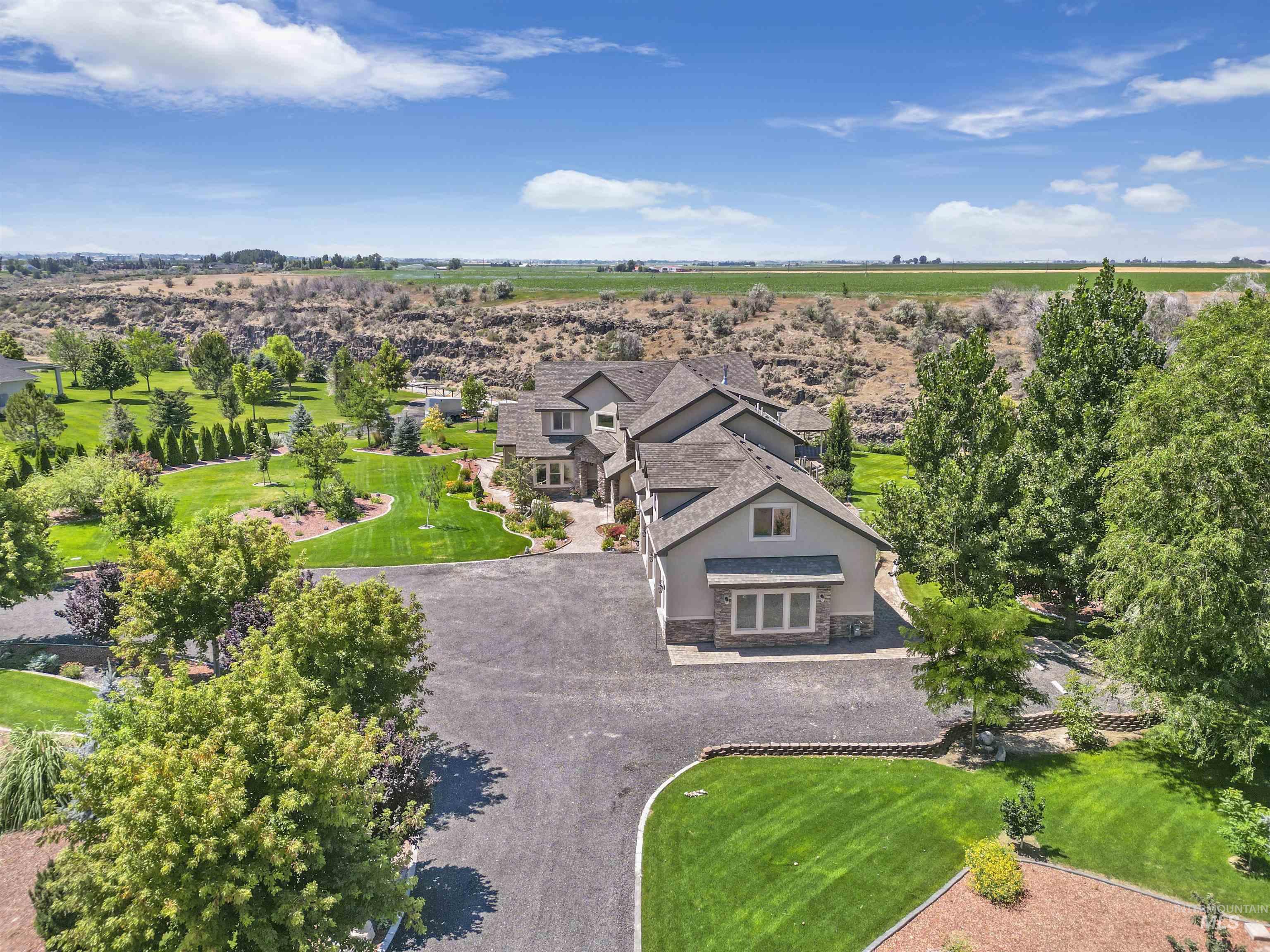 4187 Creek Mesa Dr, Twin Falls, Idaho 83301, 4 Bedrooms, 3.5 Bathrooms, Residential For Sale, Price $2,199,900, 98885372