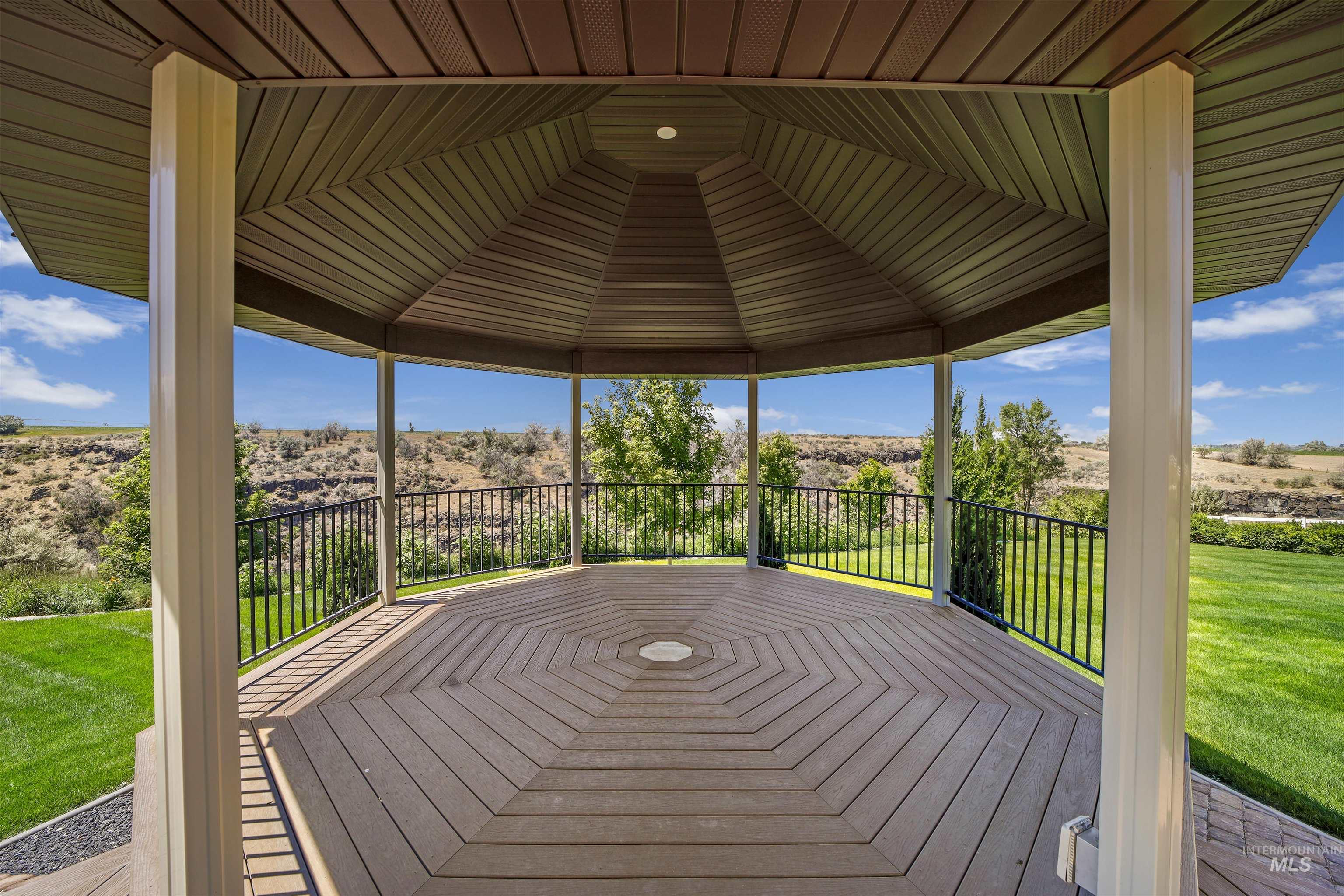 4187 Creek Mesa Dr, Twin Falls, Idaho 83301, 4 Bedrooms, 3.5 Bathrooms, Residential For Sale, Price $2,199,900, 98885372