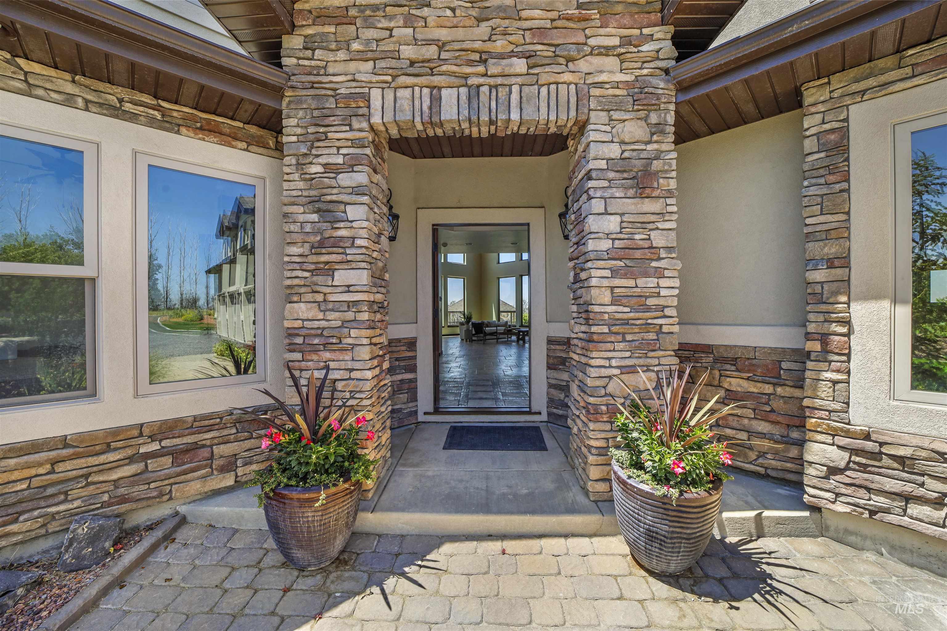 4187 Creek Mesa Dr, Twin Falls, Idaho 83301, 4 Bedrooms, 3.5 Bathrooms, Residential For Sale, Price $2,199,900, 98885372
