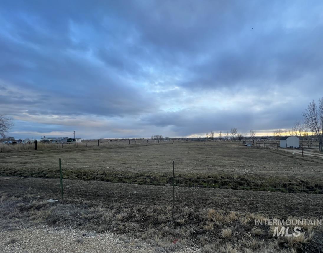 1.05 Acre Red Top Road, Caldwell, Idaho 83607, Land For Sale, Price $279,000,MLS 98885718