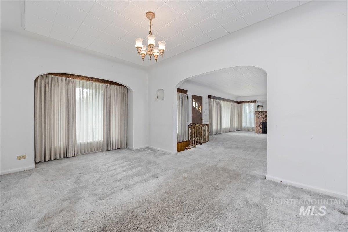 234 N Idaho St., Wendell, Idaho 83355, 6 Bedrooms, 3 Bathrooms, Residential For Sale, Price $475,000, 98886085
