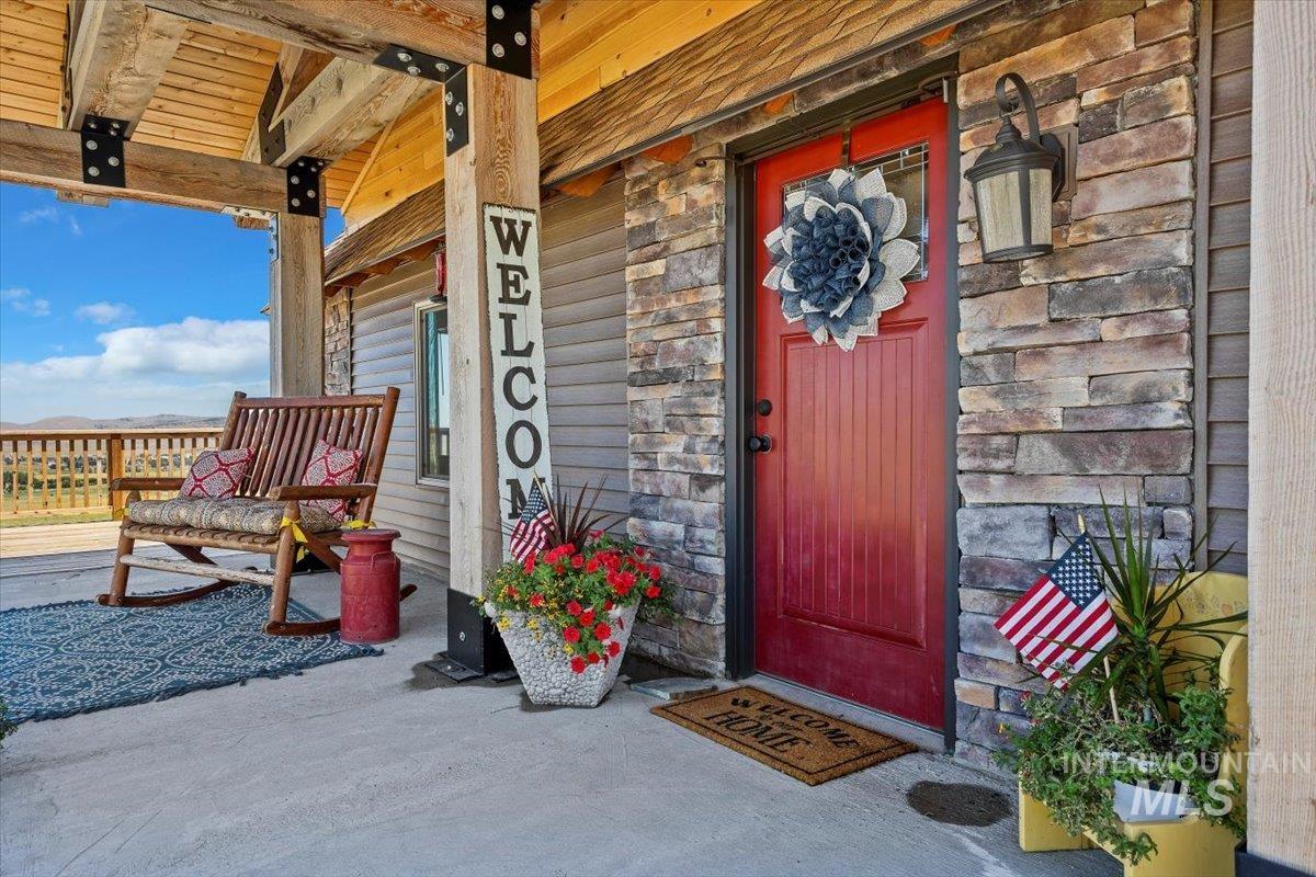 1081 S 1050 E, Albion, Idaho 83311, 3 Bedrooms, 3 Bathrooms, Residential For Sale, Price $789,000, 98886109