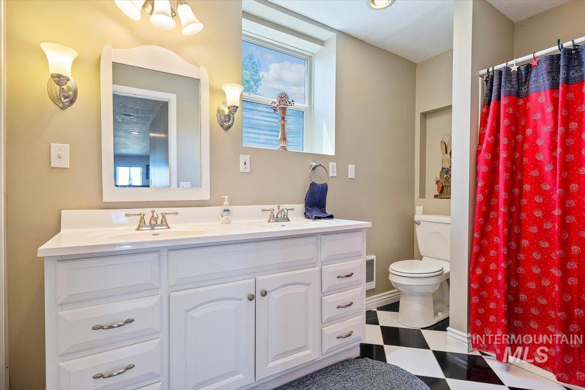 1081 S 1050 E, Albion, Idaho 83311, 3 Bedrooms, 3 Bathrooms, Residential For Sale, Price $789,000, 98886109