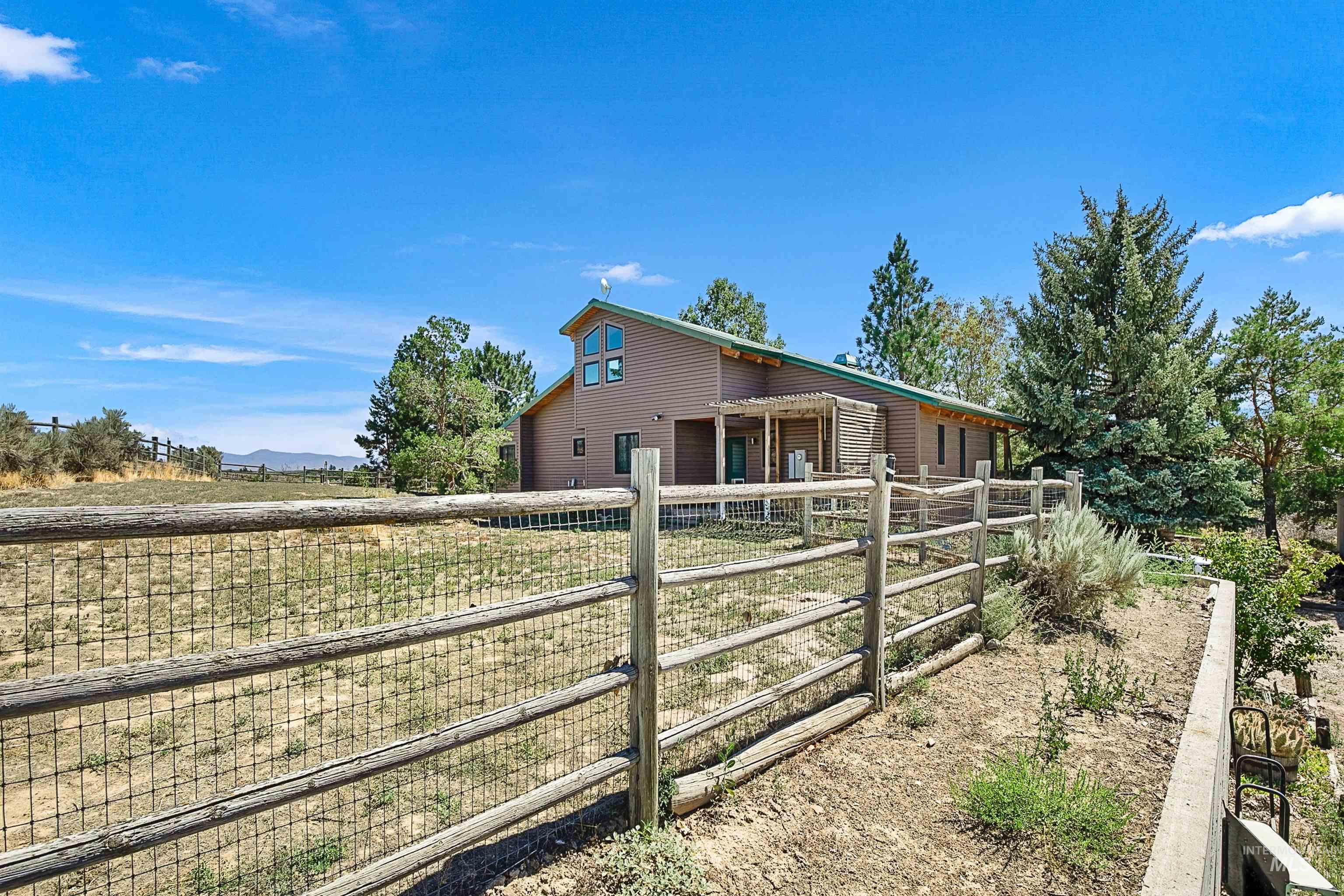 26250 Moonglow Drive, Middleton, Idaho 83644, 3 Bedrooms, 2 Bathrooms, Residential For Sale, Price $1,150,000,MLS 98887154