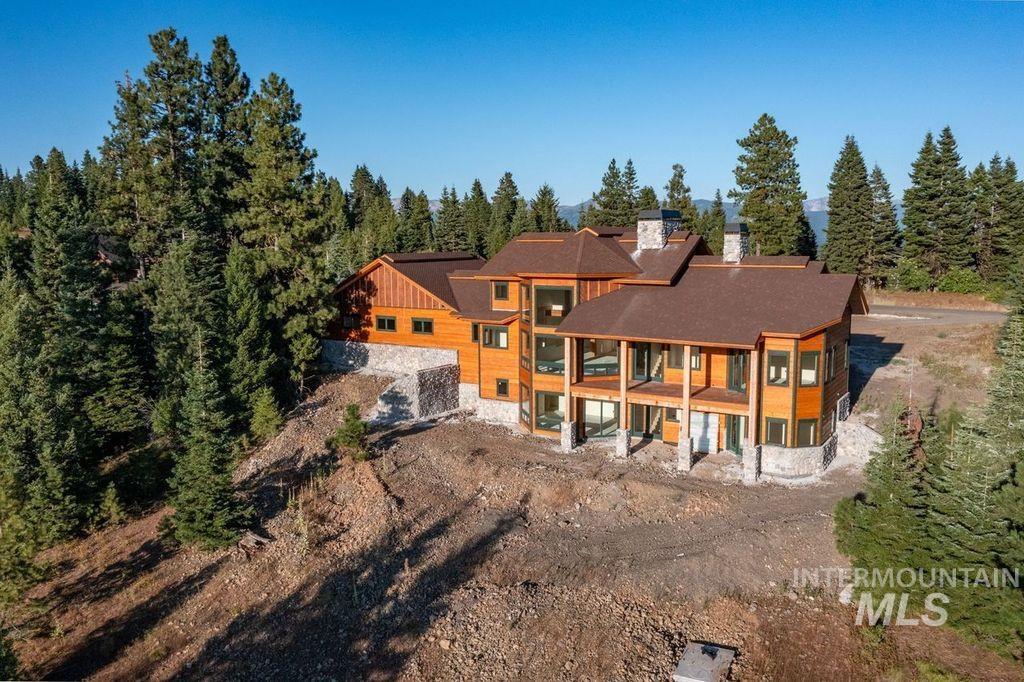 1421 Club Hill Blvd., McCall, Idaho 83638, 3 Bedrooms, 3.5 Bathrooms, Residential For Sale, Price $2,599,000, 98887211