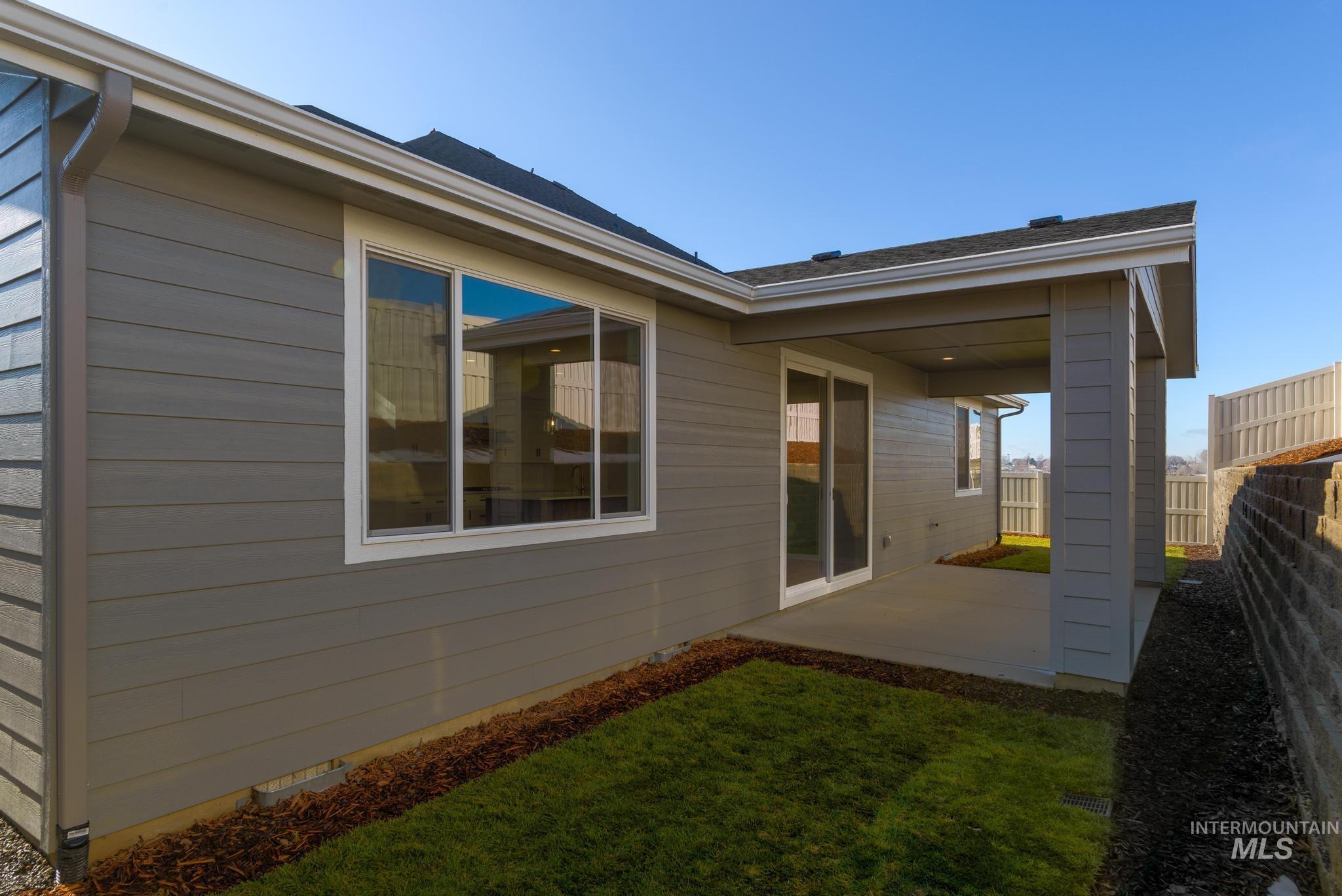 1820 W Blue Lightning St., Middleton, Idaho 83644, 3 Bedrooms, 2.5 Bathrooms, Residential For Sale, Price $534,995, 98887415