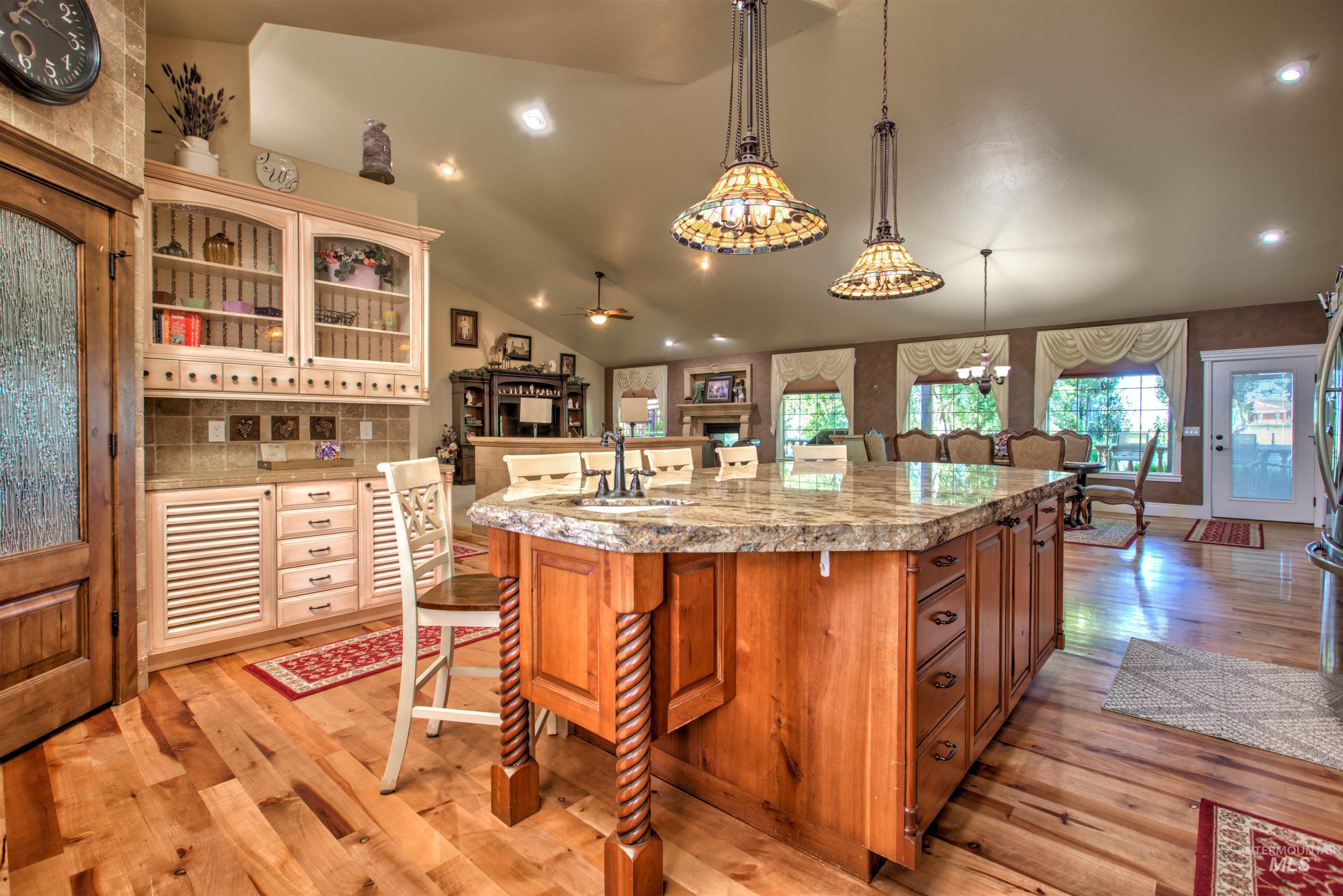 3520 Addison Ave E, Kimberly, Idaho 83341, 7 Bedrooms, 5 Bathrooms, Residential For Sale, Price $1,300,000, 98887431