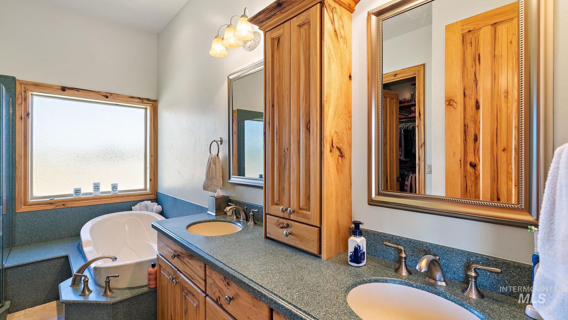 7340 Sagebrush Lane, Caldwell, Idaho 83607, 4 Bedrooms, 2.5 Bathrooms, Residential For Sale, Price $2,100,000, 98887539