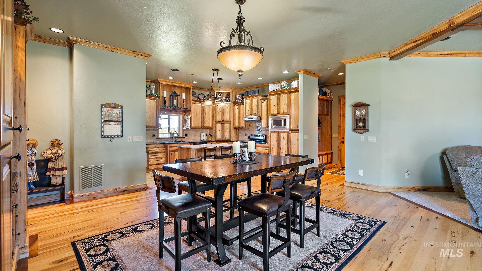 7340 Sagebrush Lane, Caldwell, Idaho 83607, 4 Bedrooms, 2.5 Bathrooms, Residential For Sale, Price $2,100,000, 98887539