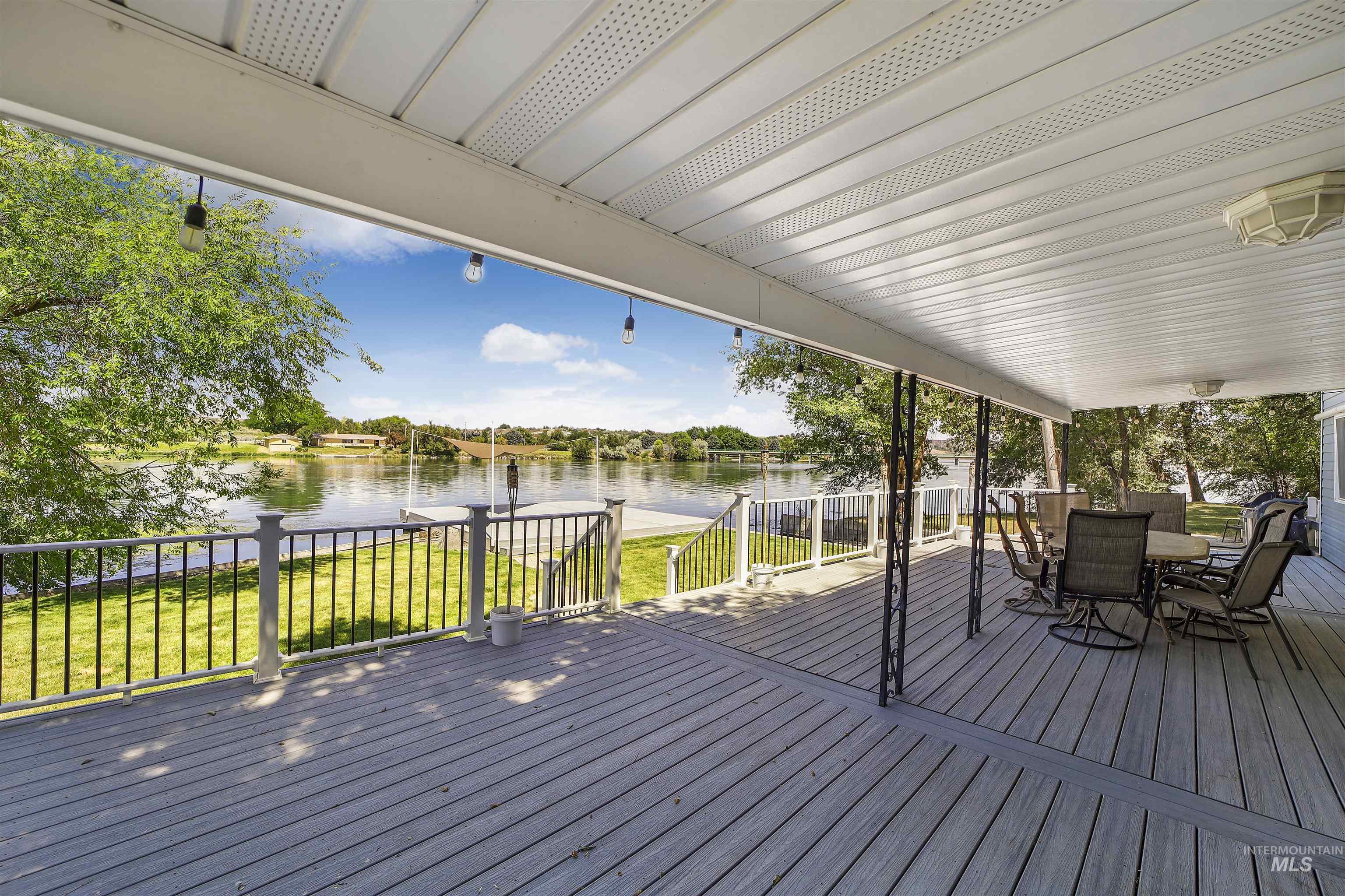 44 Bell Rapids Road, Hagerman, Idaho 83332-0018, 3 Bedrooms, 2 Bathrooms, Residential For Sale, Price $1,350,000, 98887969
