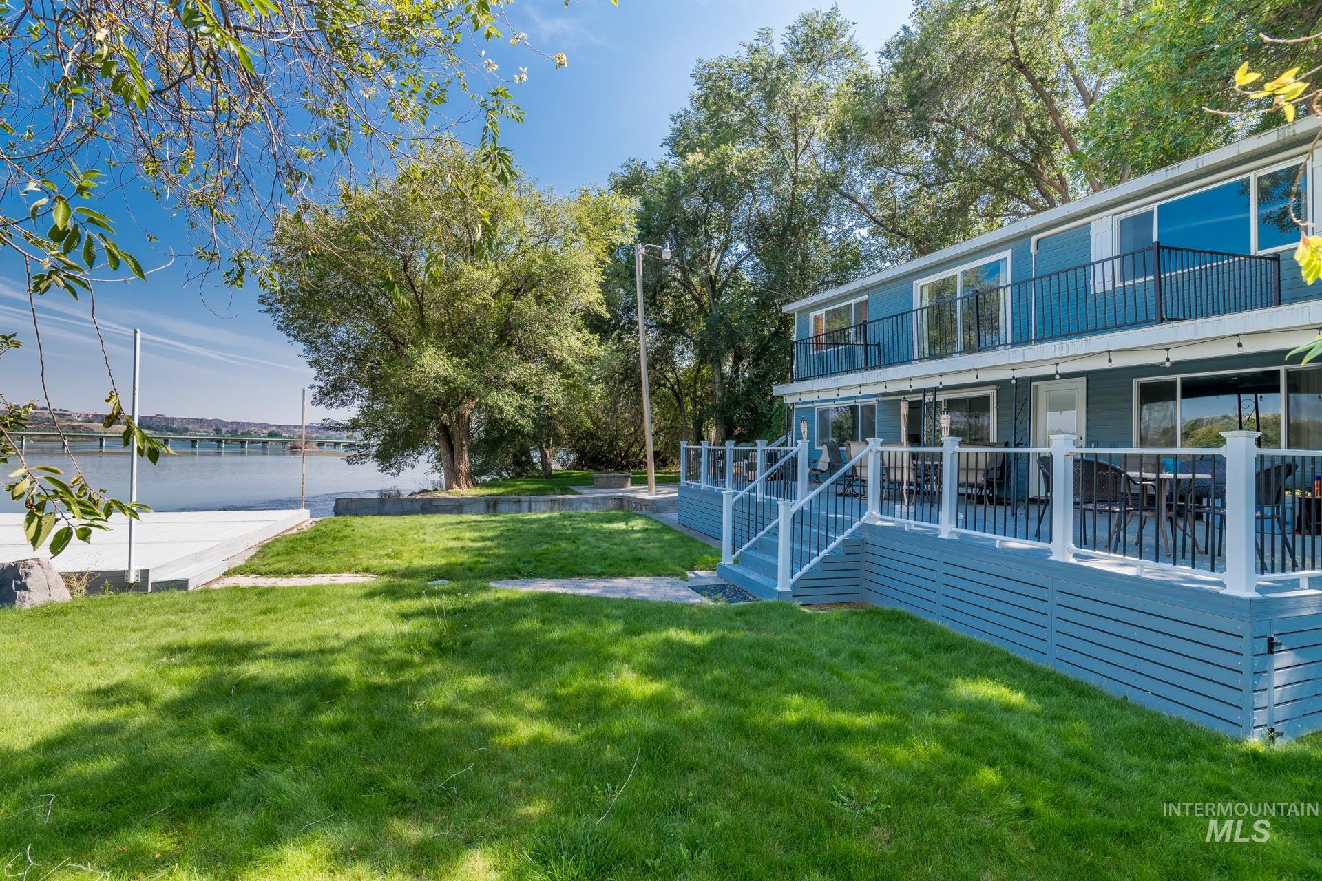 44 Bell Rapids Road, Hagerman, Idaho 83332-0018, 3 Bedrooms, 2 Bathrooms, Residential For Sale, Price $1,350,000, 98887969