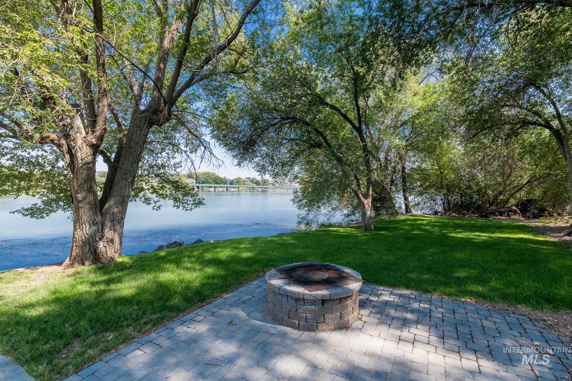 44 Bell Rapids Road, Hagerman, Idaho 83332-0018, 3 Bedrooms, 2 Bathrooms, Residential For Sale, Price $1,350,000, 98887969