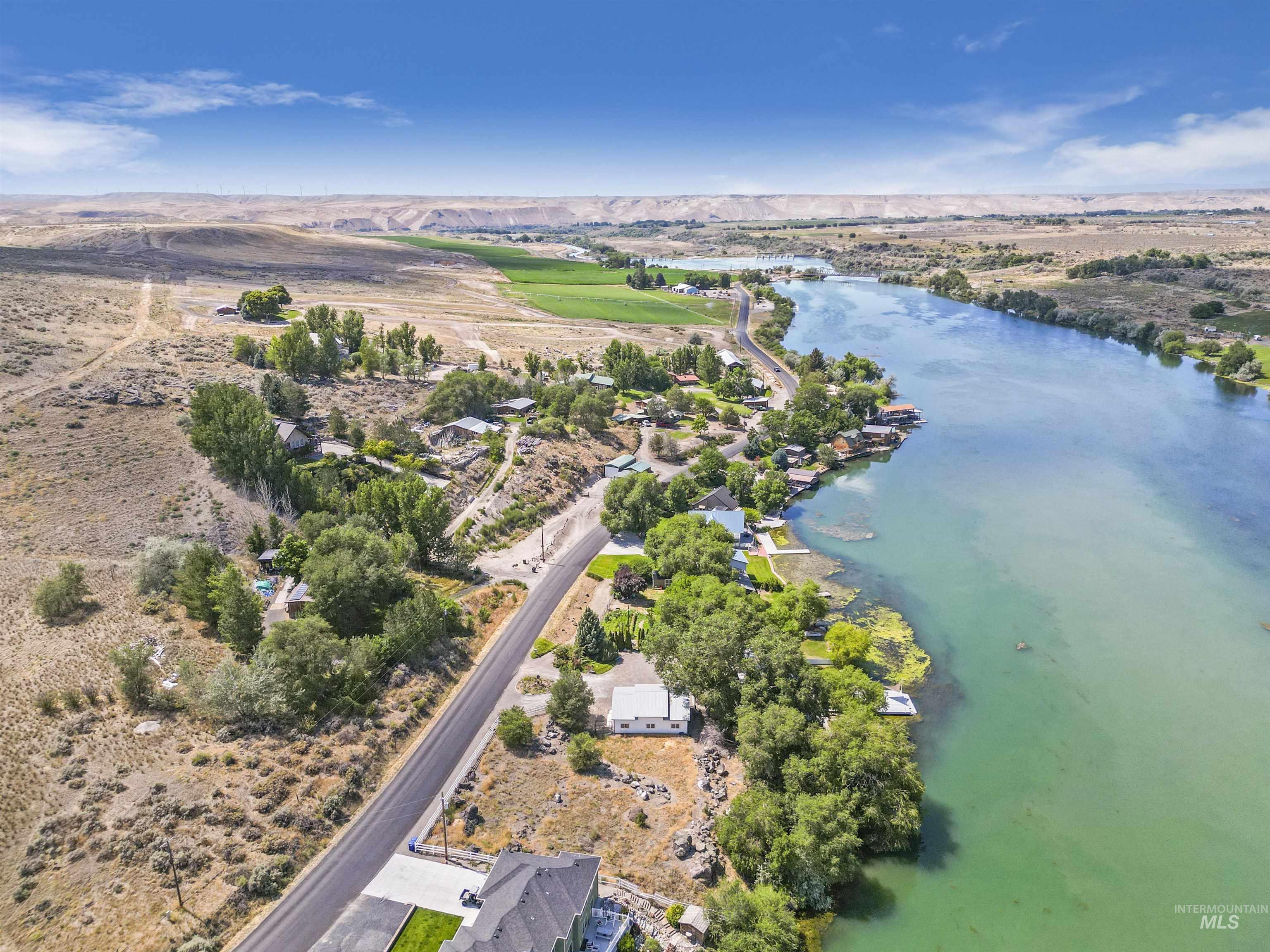 44 Bell Rapids Road, Hagerman, Idaho 83332-0018, 3 Bedrooms, 2 Bathrooms, Residential For Sale, Price $1,350,000, 98887969