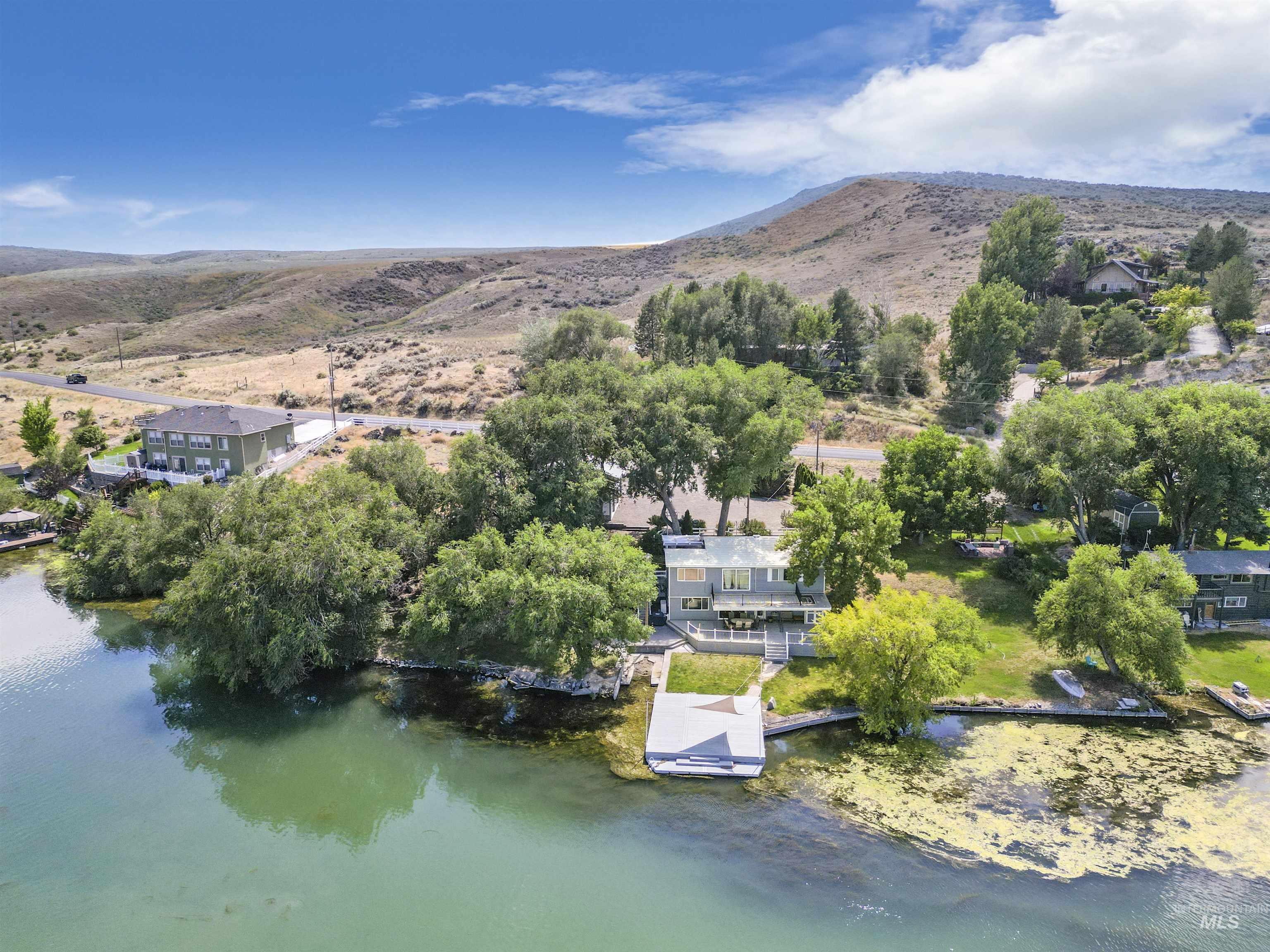 44 Bell Rapids Road, Hagerman, Idaho 83332-0018, 3 Bedrooms, 2 Bathrooms, Residential For Sale, Price $1,350,000, 98887969