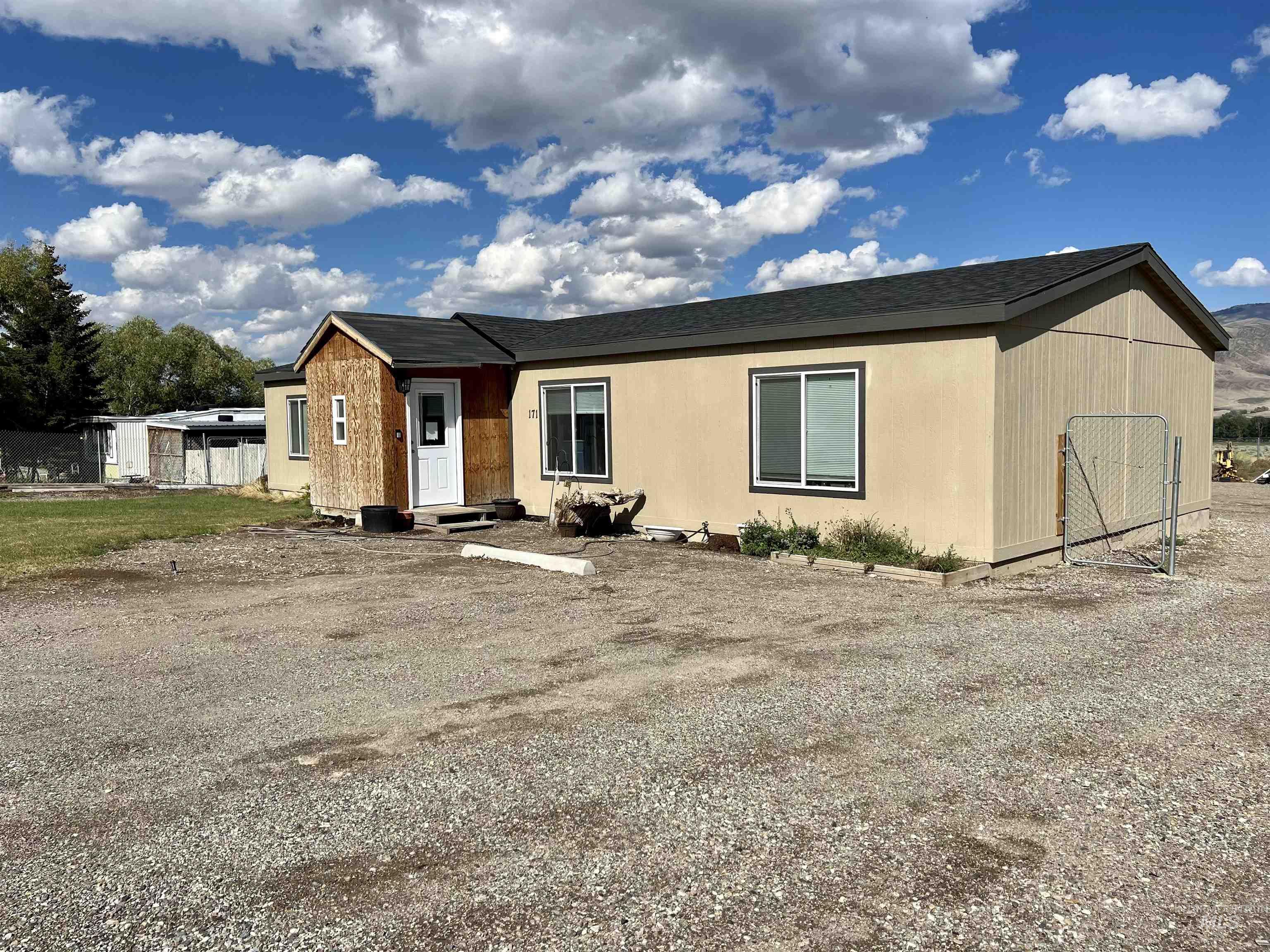 171 Crane Ln, Challis, Idaho 83226, 4 Bedrooms, 2 Bathrooms, Residential For Sale, Price $265,000,MLS 98888585