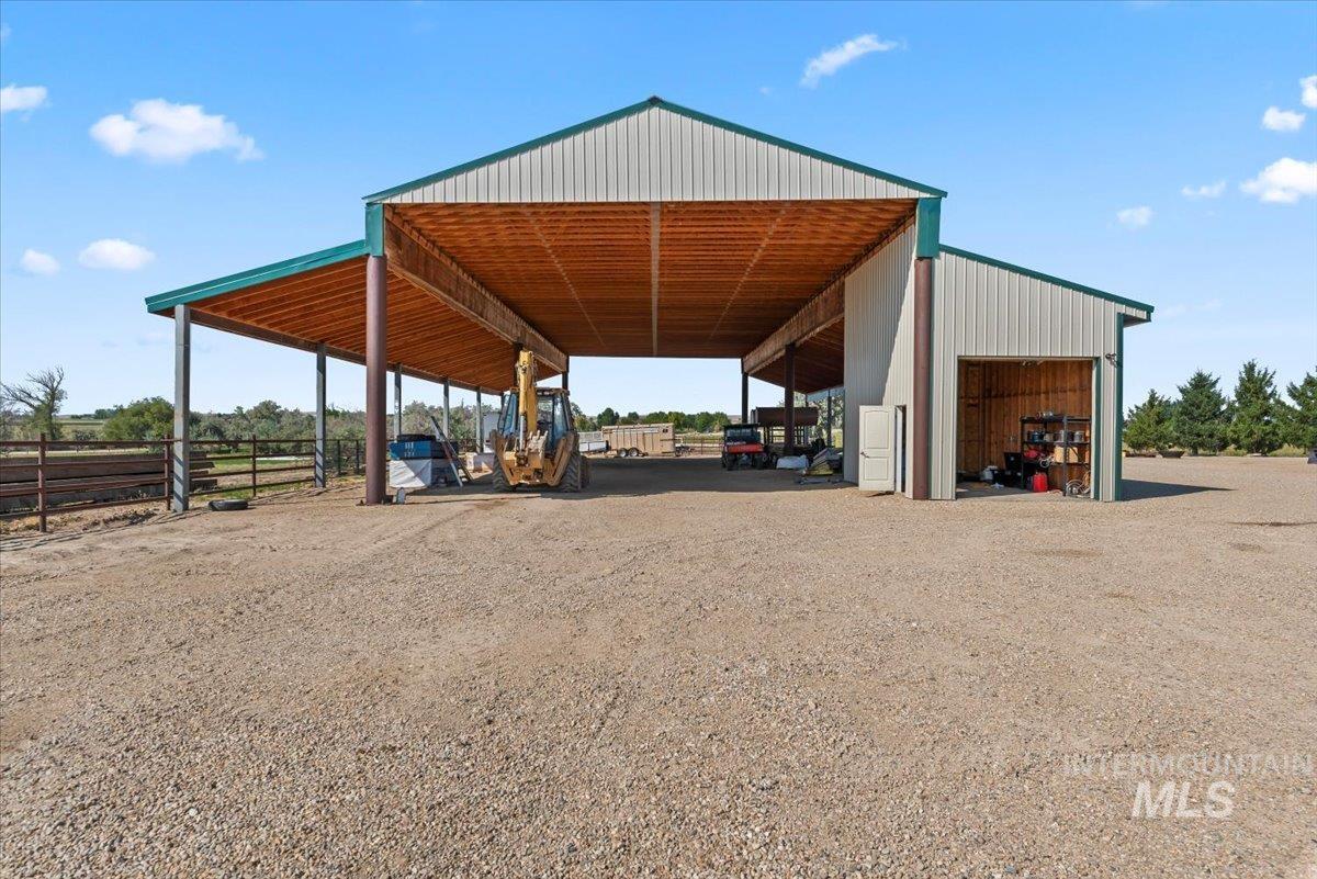 22000 & 21844 Ten Davis Road, Parma, Idaho 83660, 7 Bedrooms, 4 Bathrooms, Residential For Sale, Price $4,800,000, 98888822