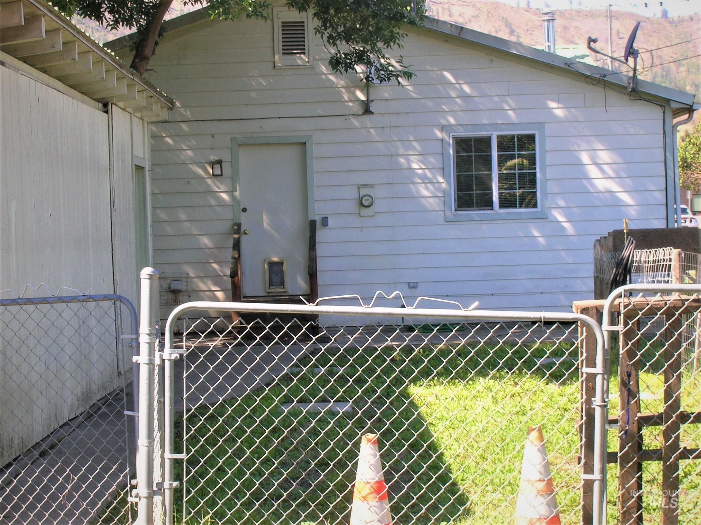 515 Oak Street, Kamiah, Idaho 83536, 3 Bedrooms, 1 Bathroom, Residential For Sale, Price $259,500, 98889041