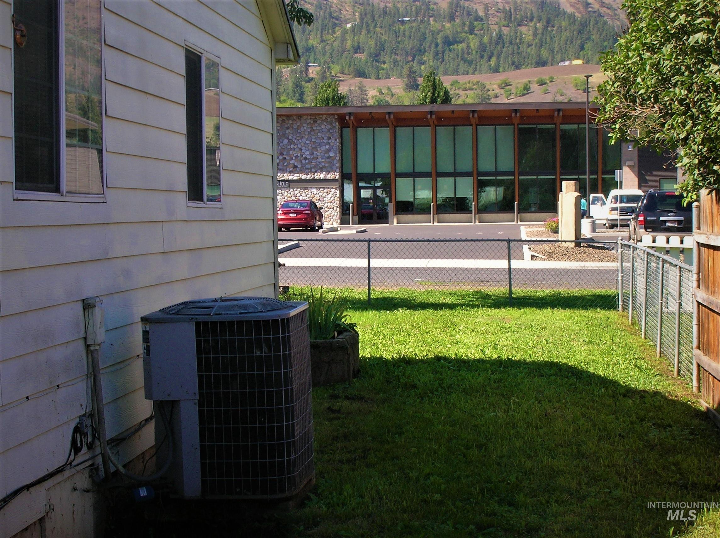 515 Oak Street, Kamiah, Idaho 83536, 3 Bedrooms, 1 Bathroom, Residential For Sale, Price $259,500, 98889041