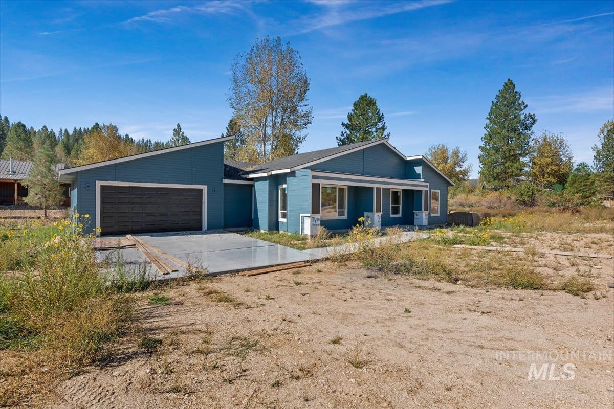 204 Lainey Ln., Idaho City, Idaho 83631, 3 Bedrooms, 2 Bathrooms, Residential For Sale, Price $479,000,MLS 98889326