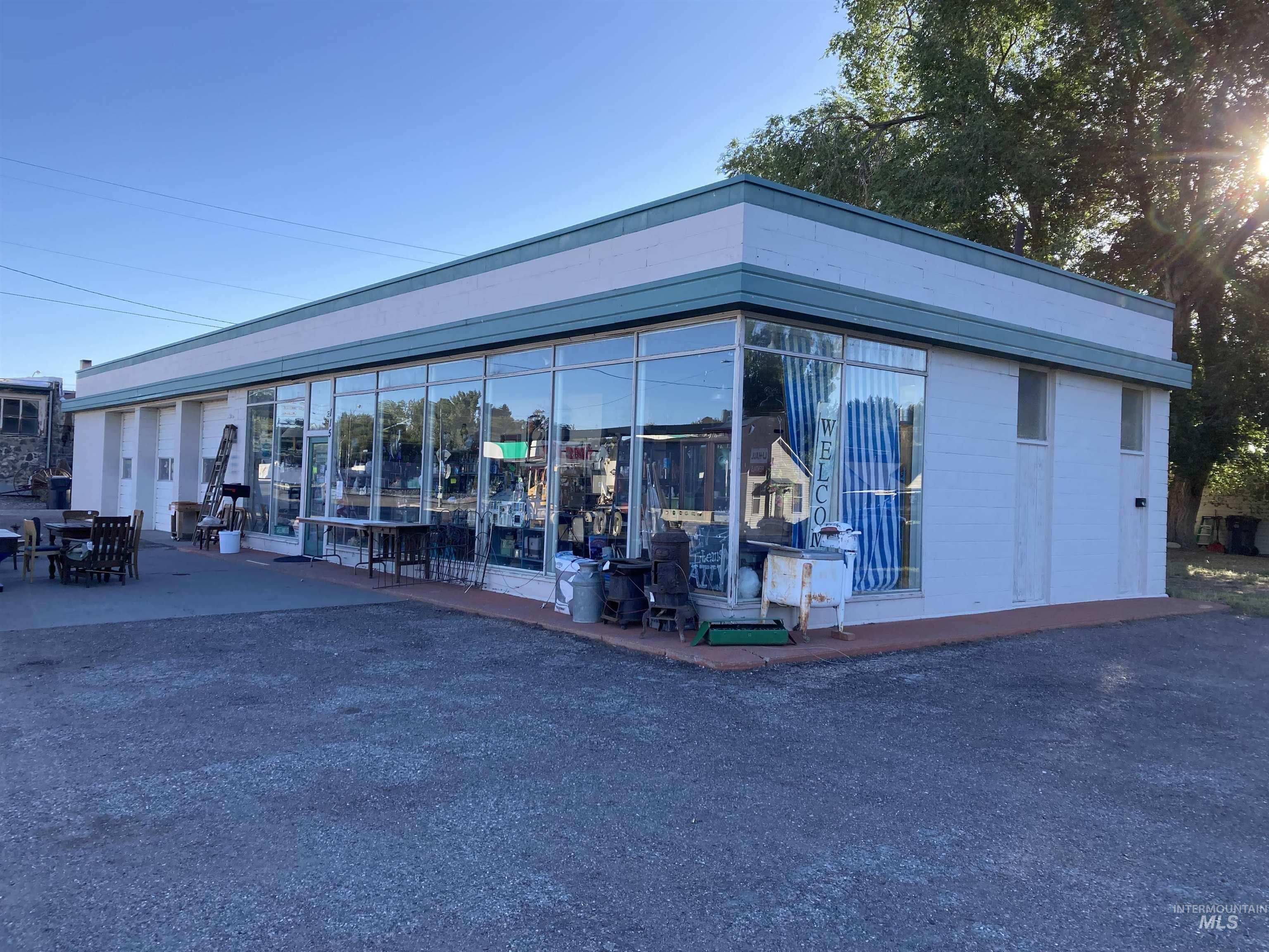 115 S Greenwood St, Shoshone, Idaho 83352, Business/Commercial For Sale, Price $350,000,MLS 98889399