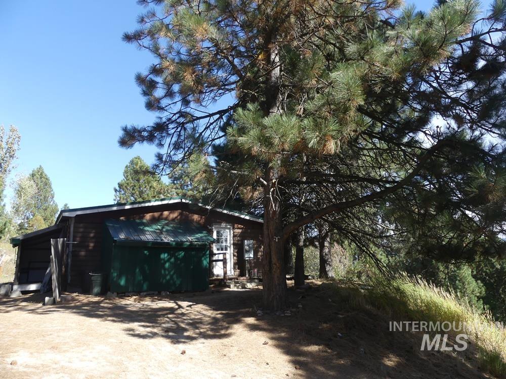 513 Lefever Drive, Cascade, Idaho 83611, 3 Bedrooms, 2 Bathrooms, Residential For Sale, Price $229,000,MLS 98889707